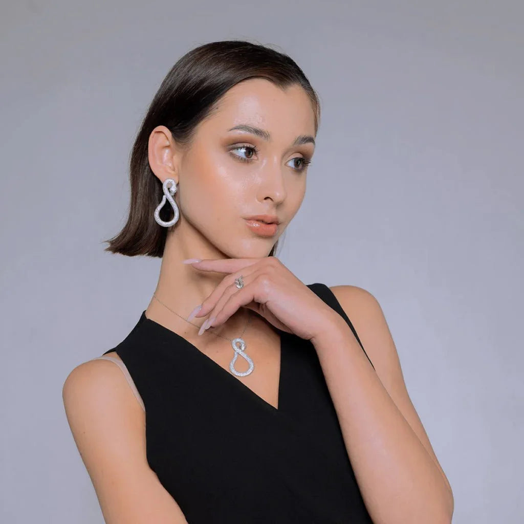 Silver & Sparkly - LATELITA