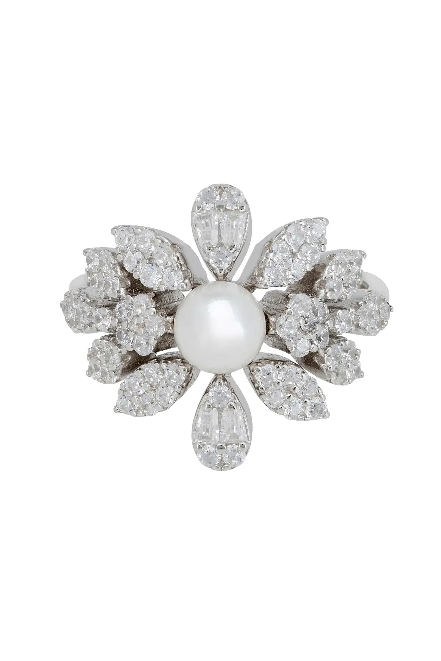Floral diamond ring with a pearl.
