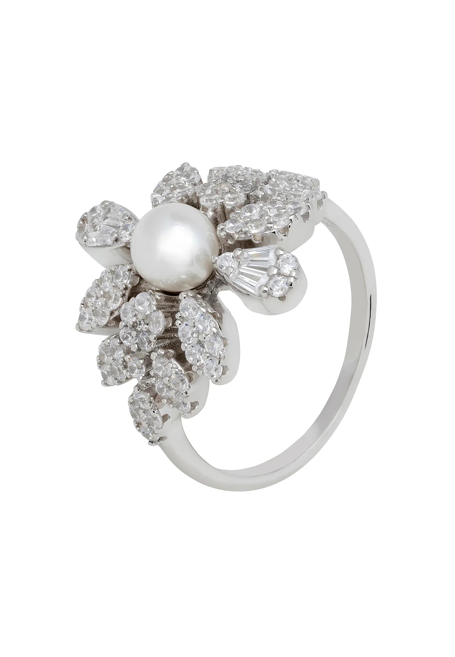 Floral diamond ring with a pearl.
