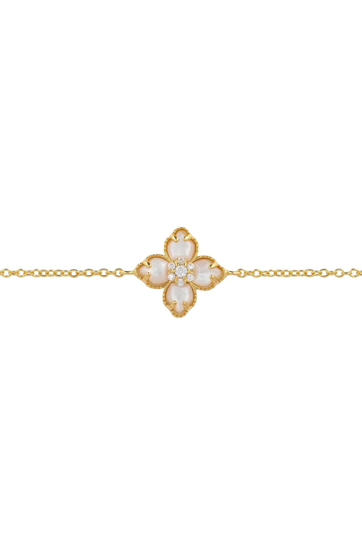 Pearl clover gold bracelet.