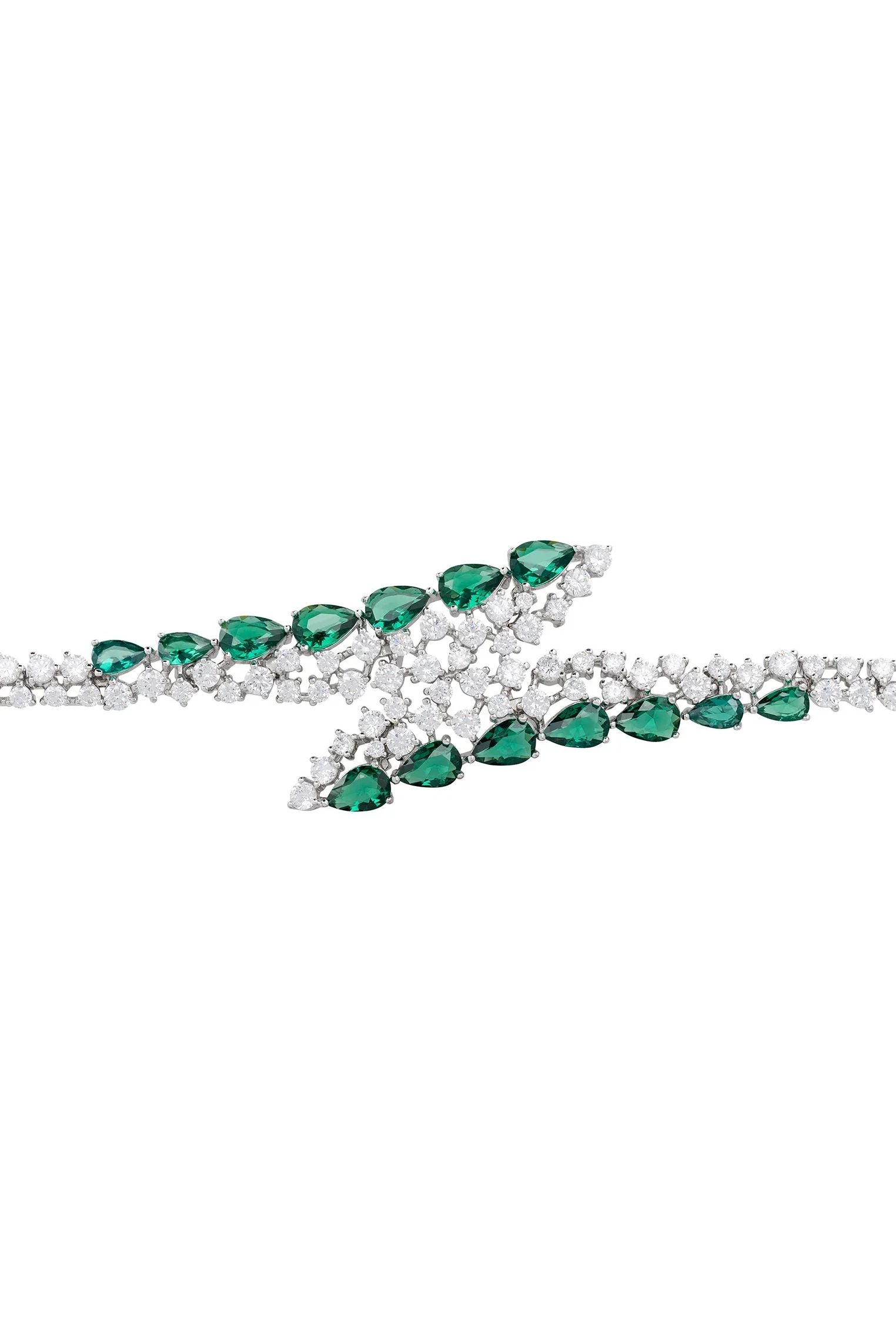 Emerald teardrops diamond bracelet.