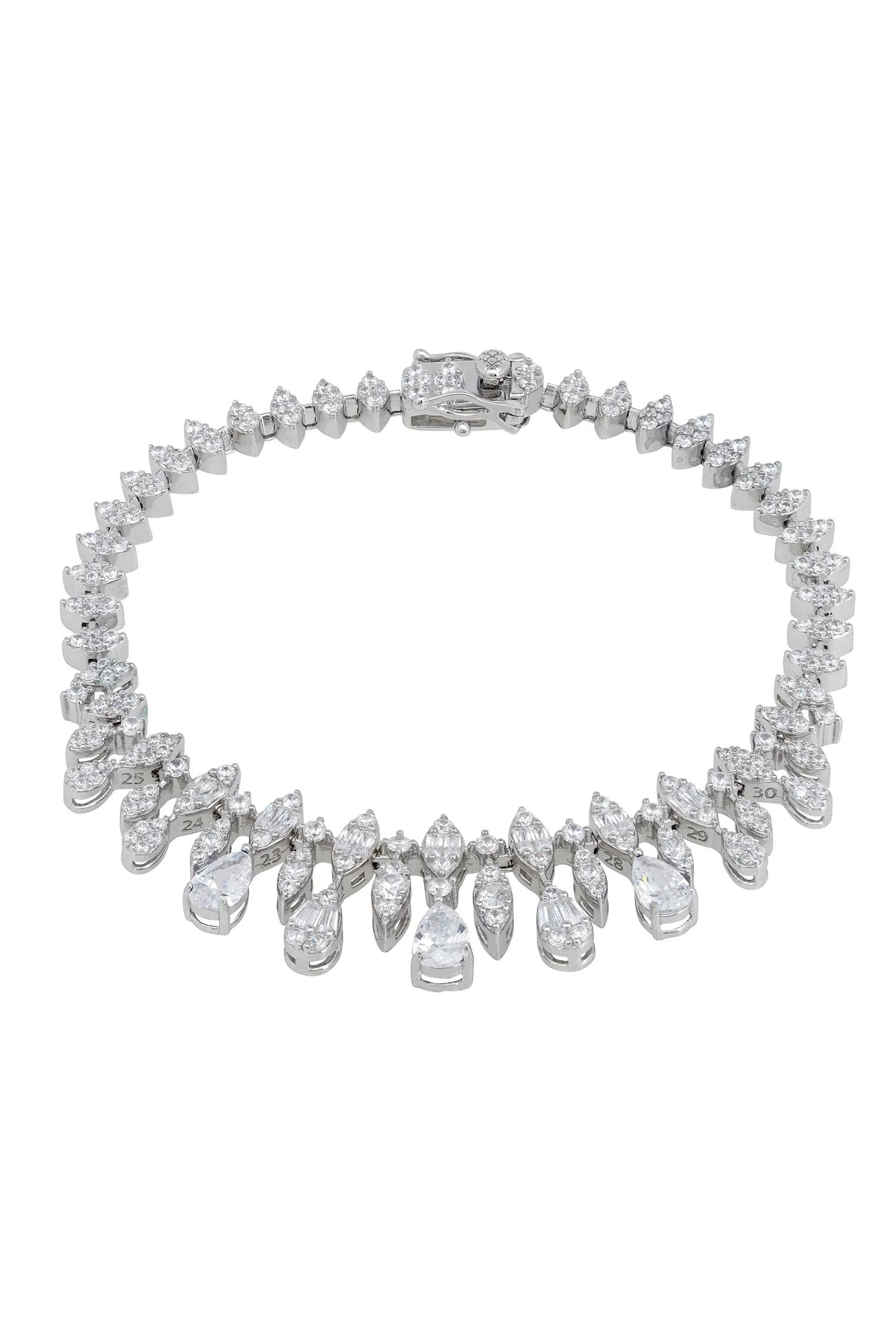 Teardrops diamond bracelet.