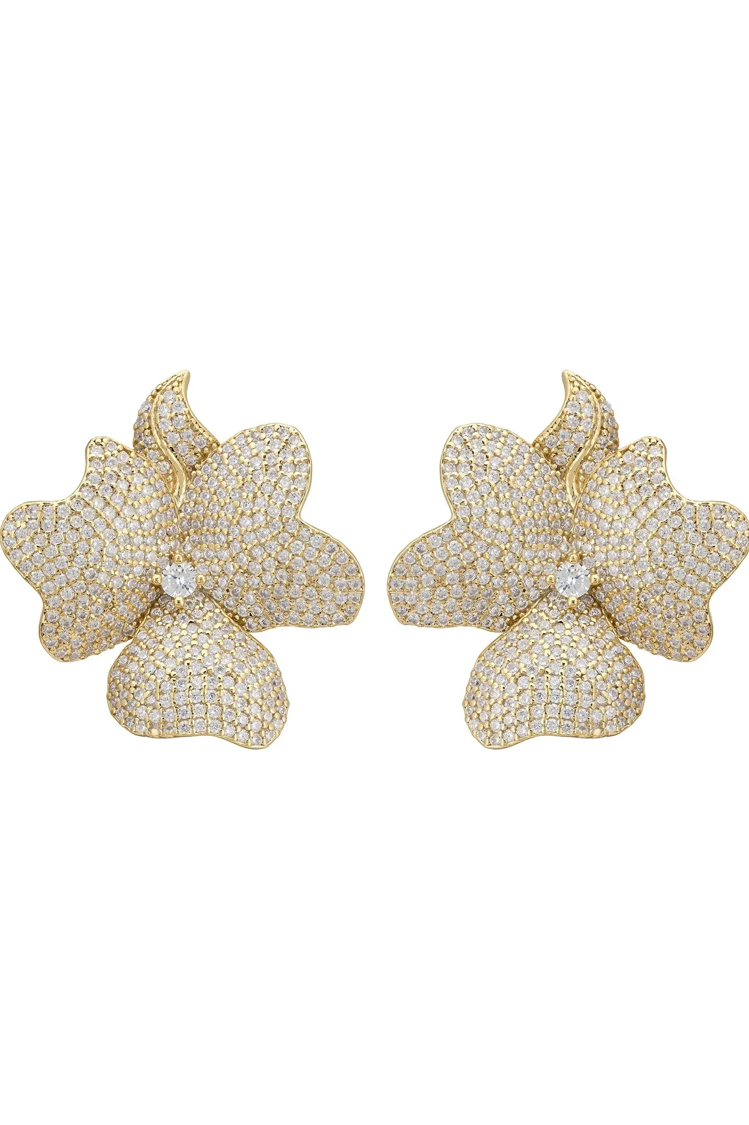 Diamond and gold flower large stud earrings.