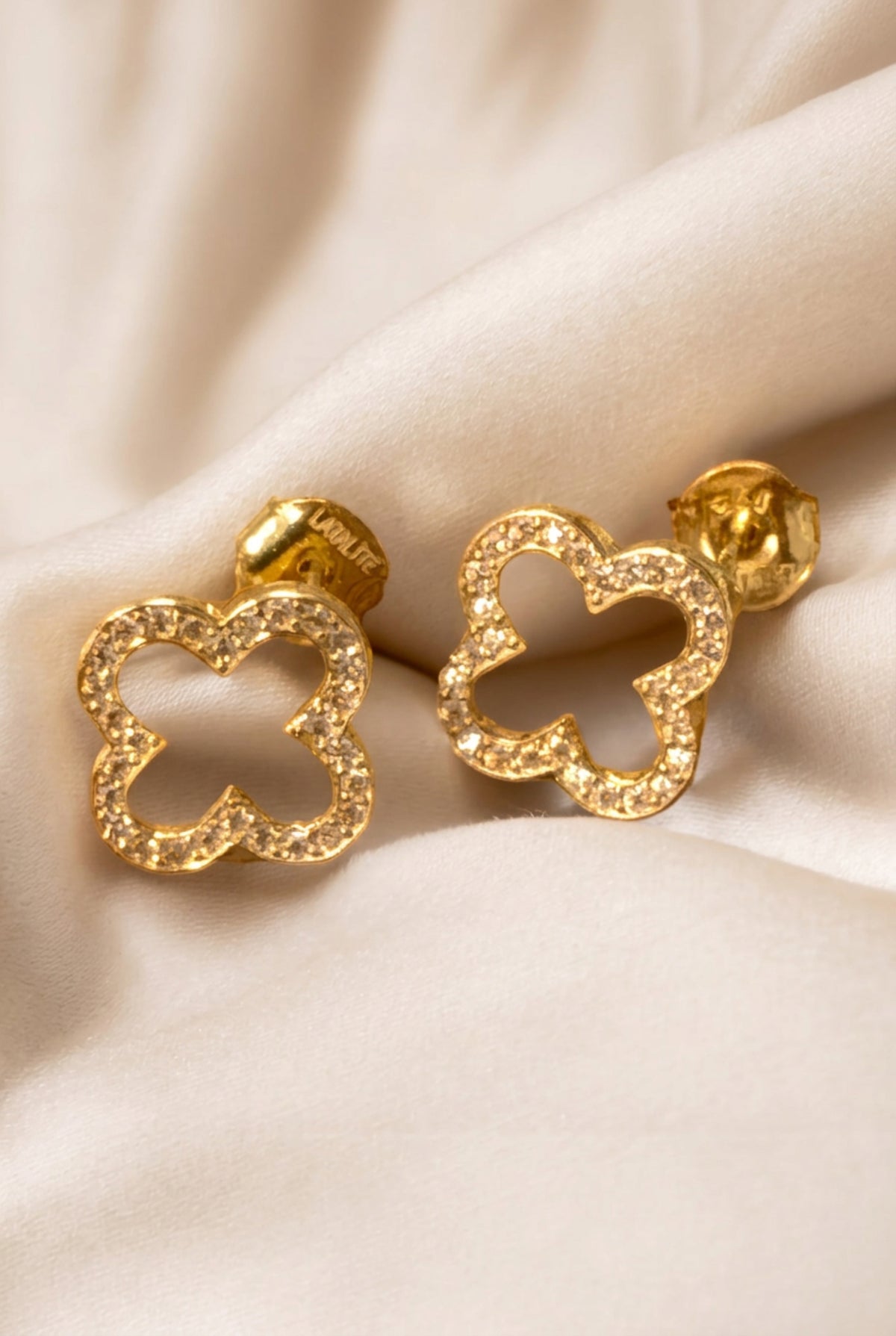 Still life of the earrings.