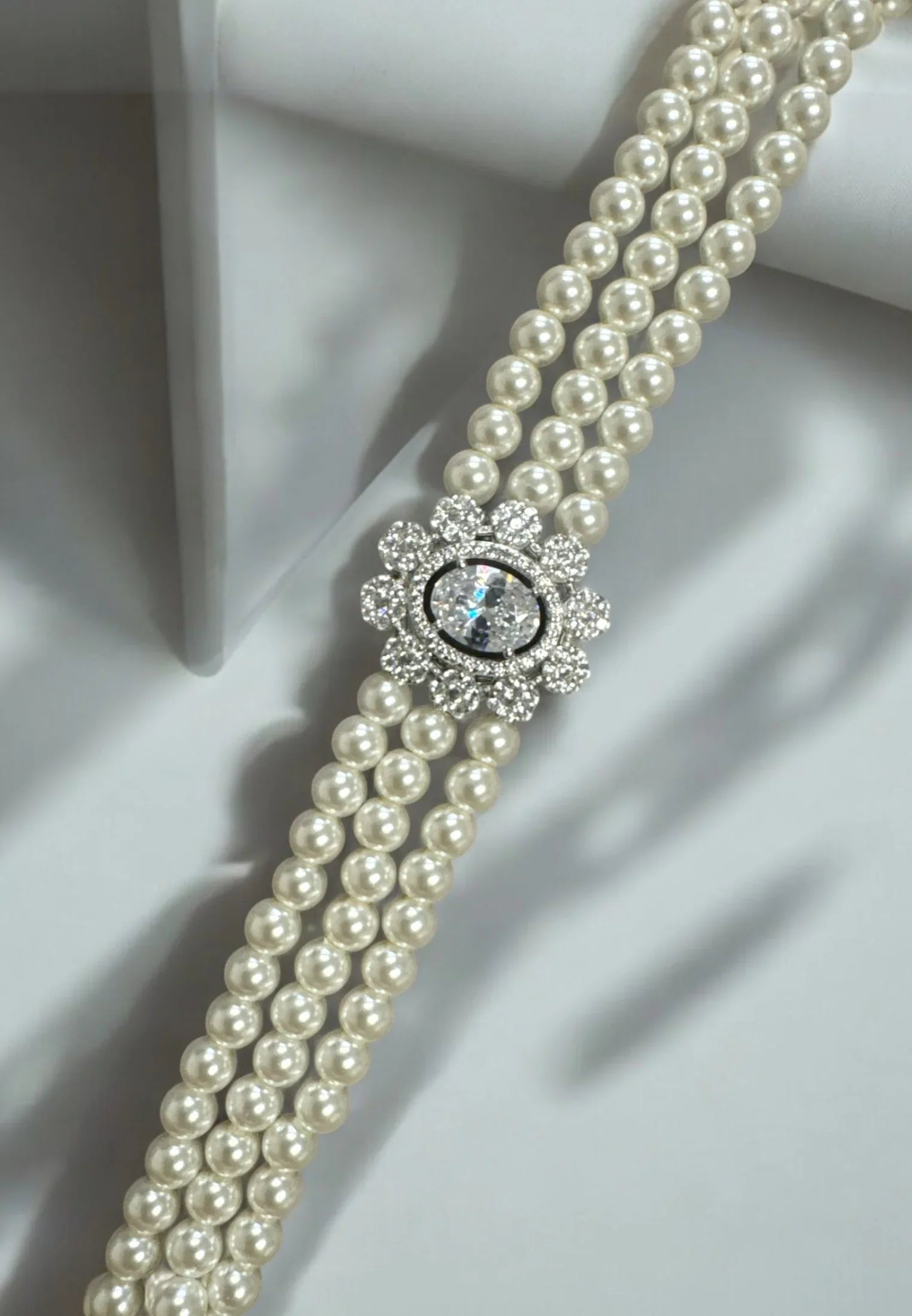 Still life of the choker.