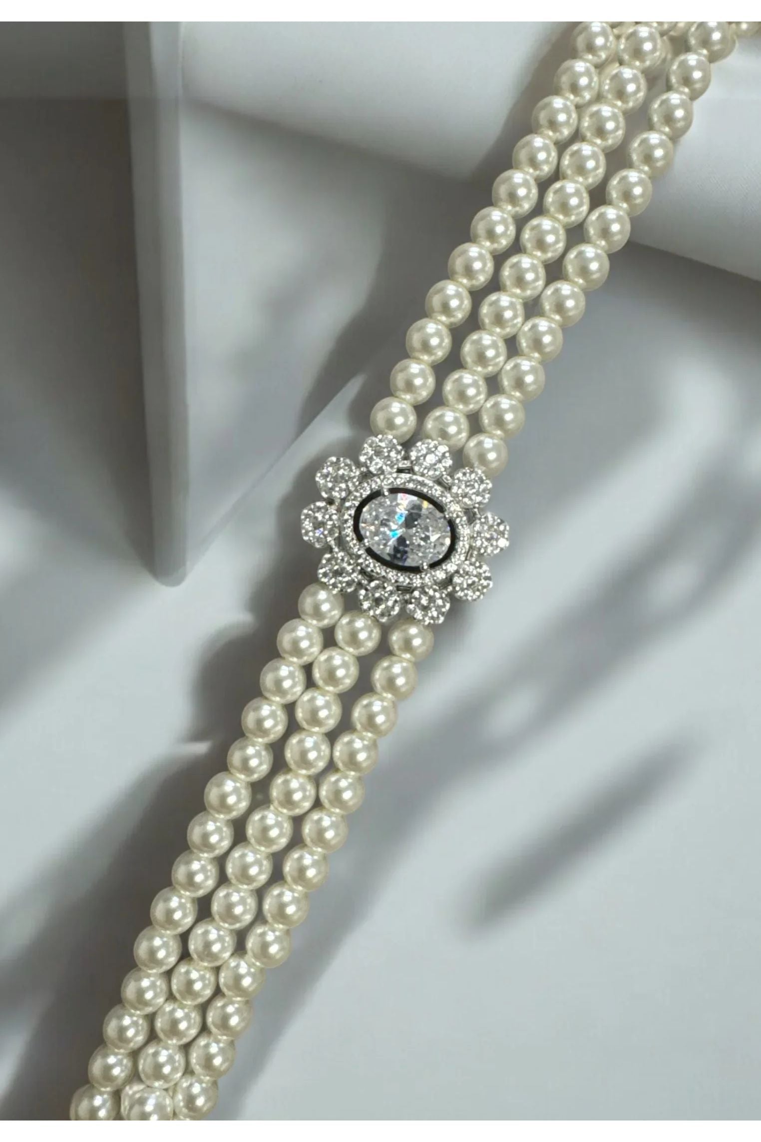 Still life of the choker.