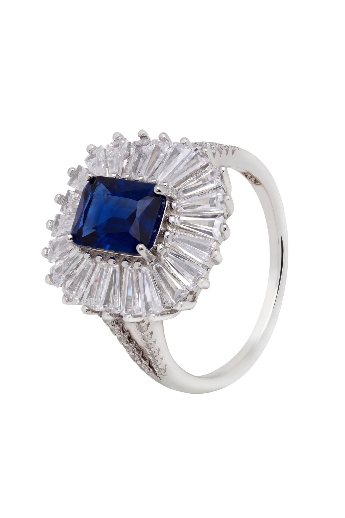 Front view of Countess Cocktail Ring Sapphire Silver, showing cat design, sapphire detailing, silver finish.