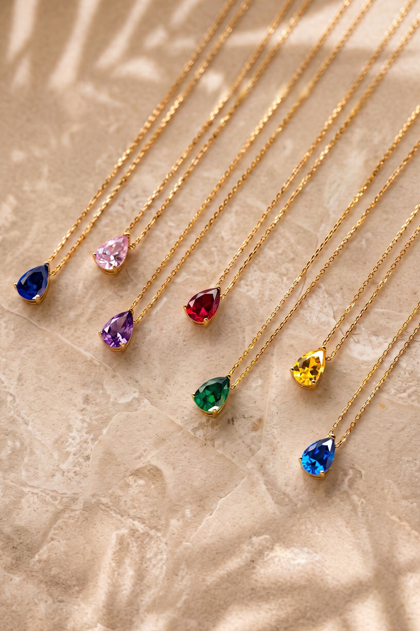Adele Teardrop Necklace Gold Emerald