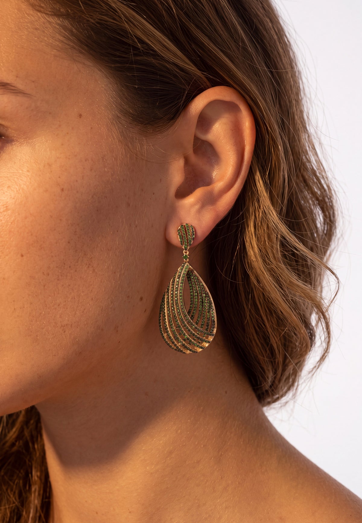 Vortex Teardrop Earrings Peridot Green Gold