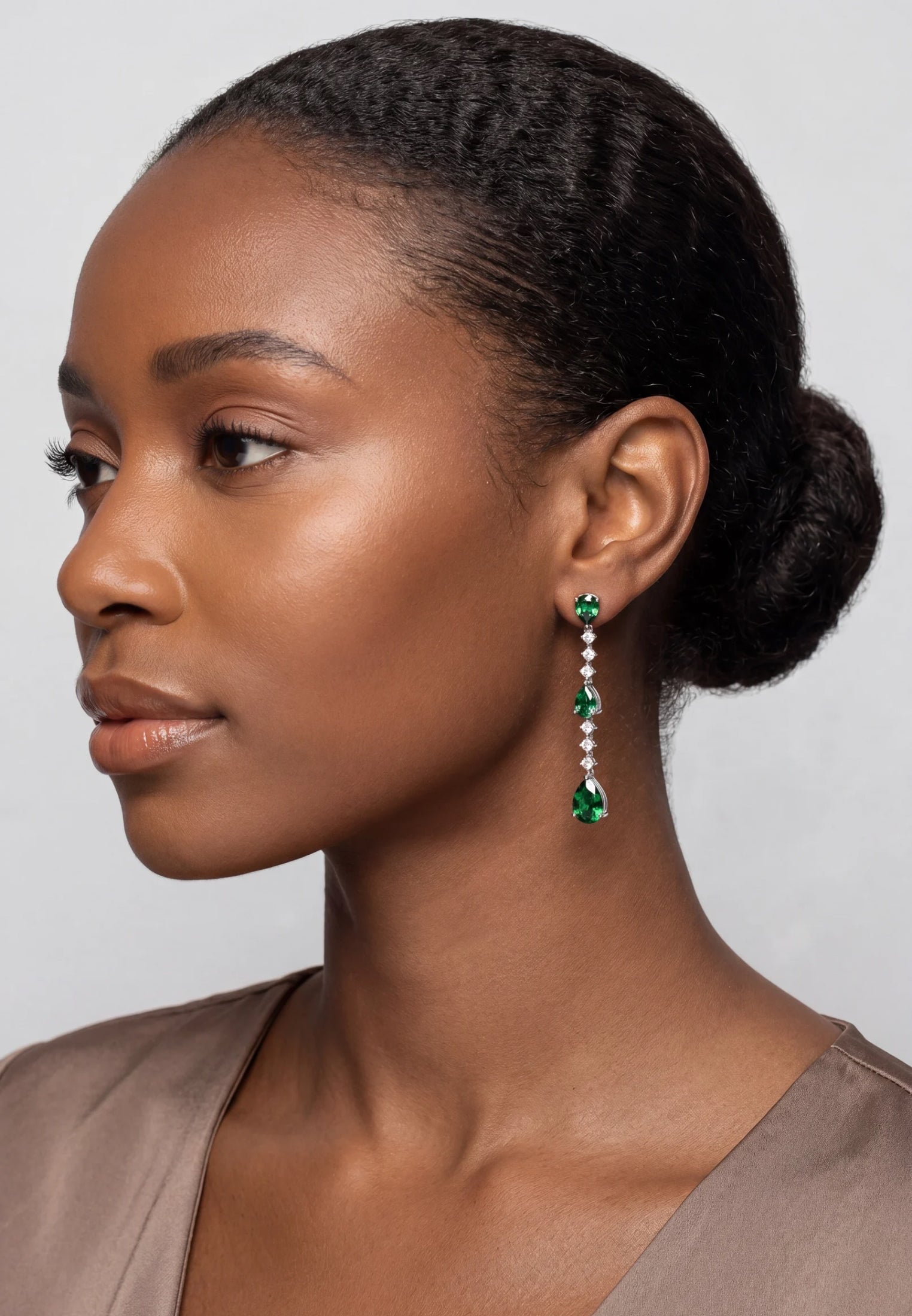 Elizabeth Drop Earrings Emerald Silver