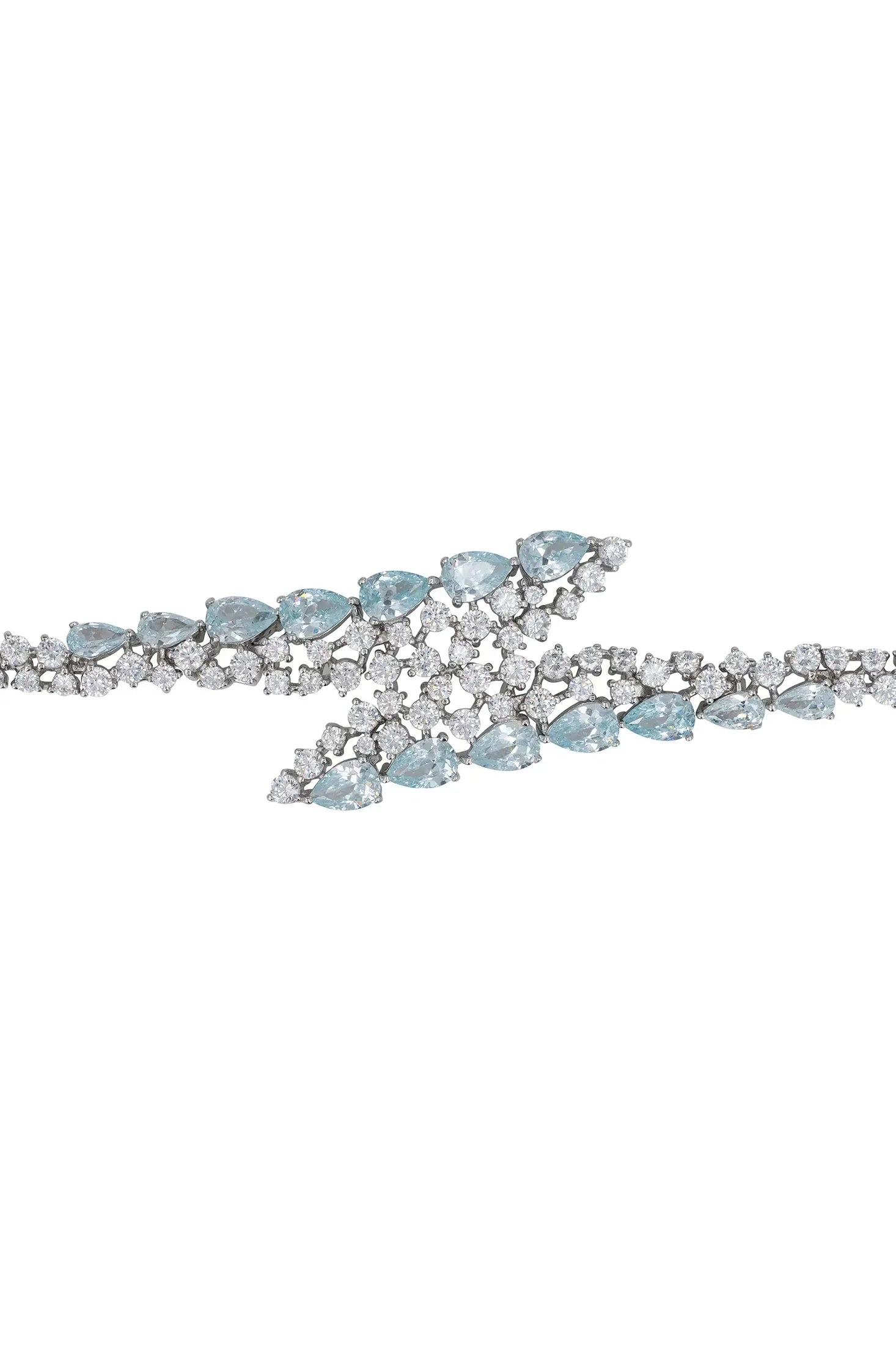 Aquamarine teardrops diamond bracelet.