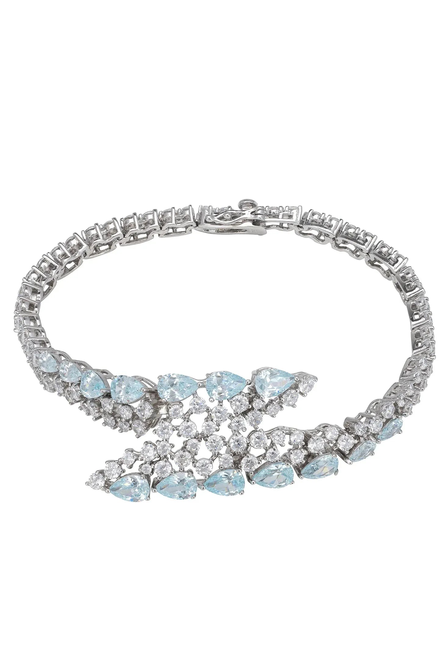 Aquamarine teardrops diamond bracelet.