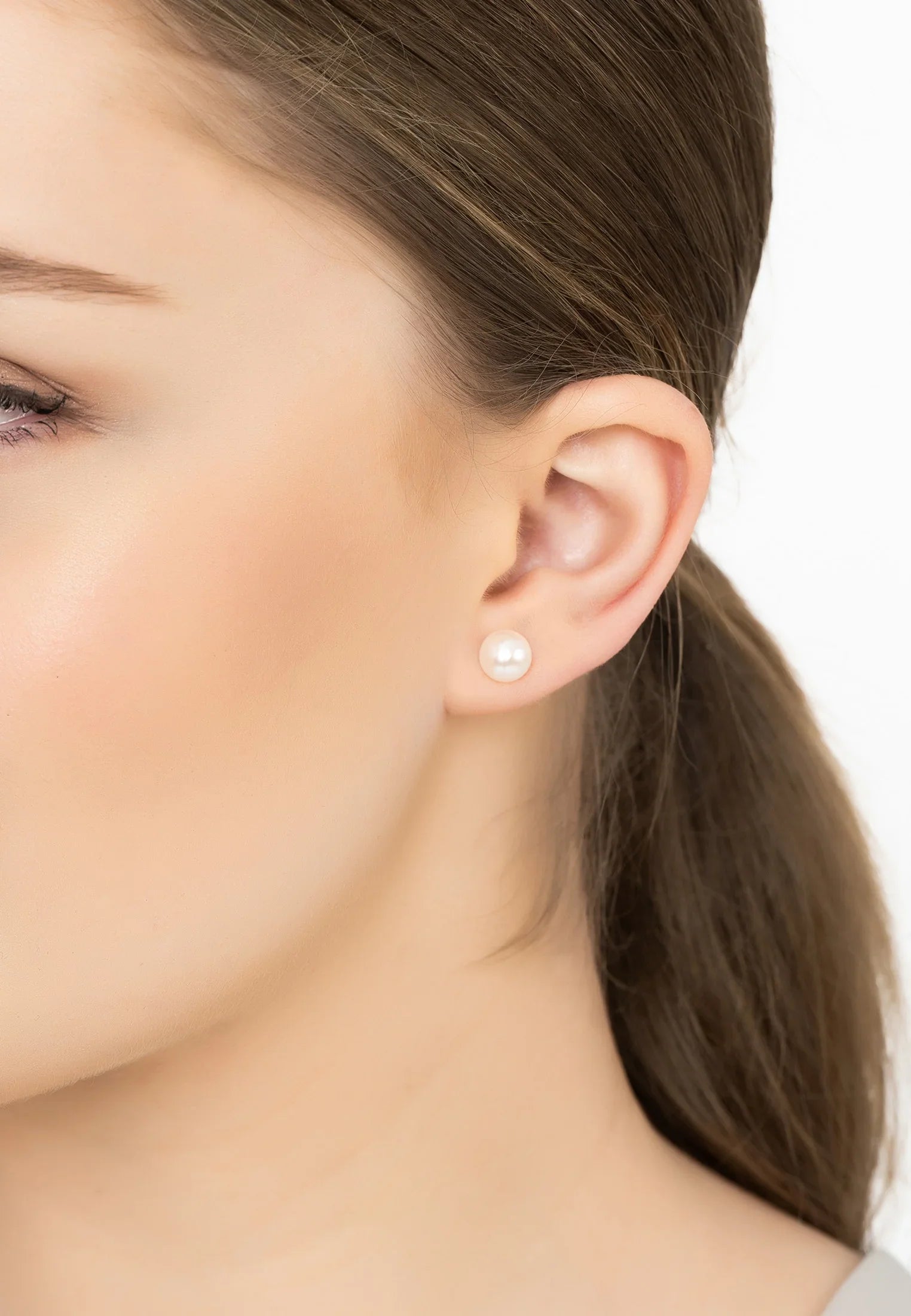 Pendientes clásicos de perla natural de 8 mm en oro macizo de 14 quilates