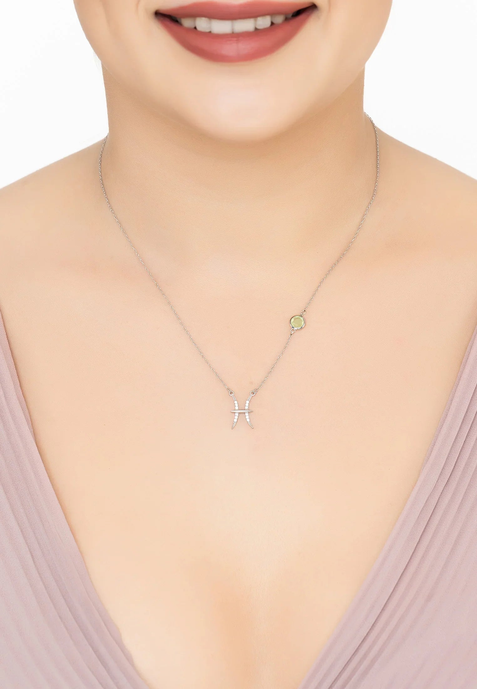 Collar con la piedra de nacimiento del zodíaco Piscis: calcedonia aguamarina y plata