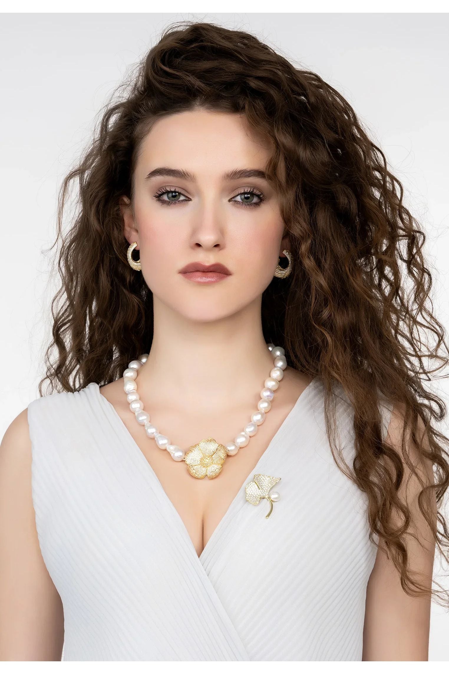 Ginkgo Leaf And Pearl Brooch Gold