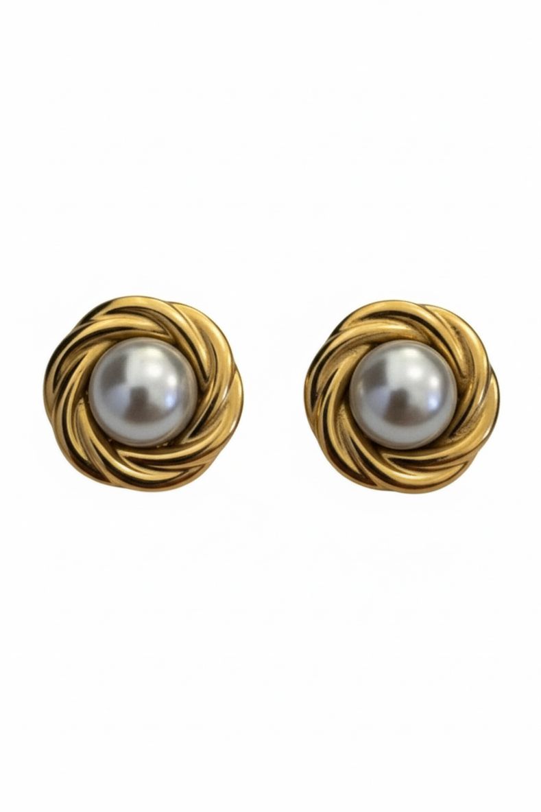 18k gold plated knot and pearl stud earrings.