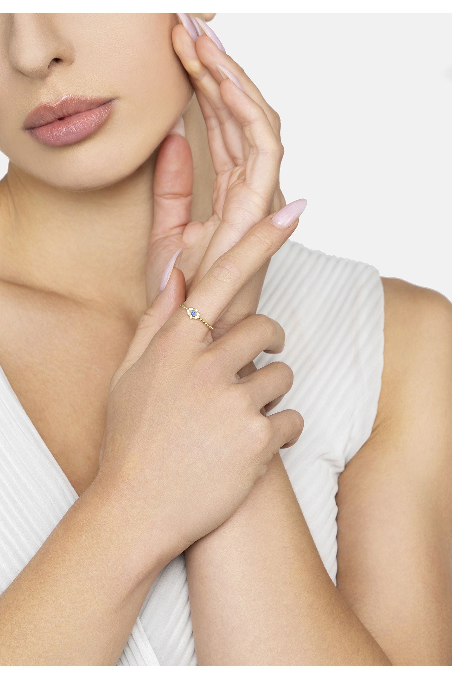 Hamsa Hand Sapphire Ring Gold