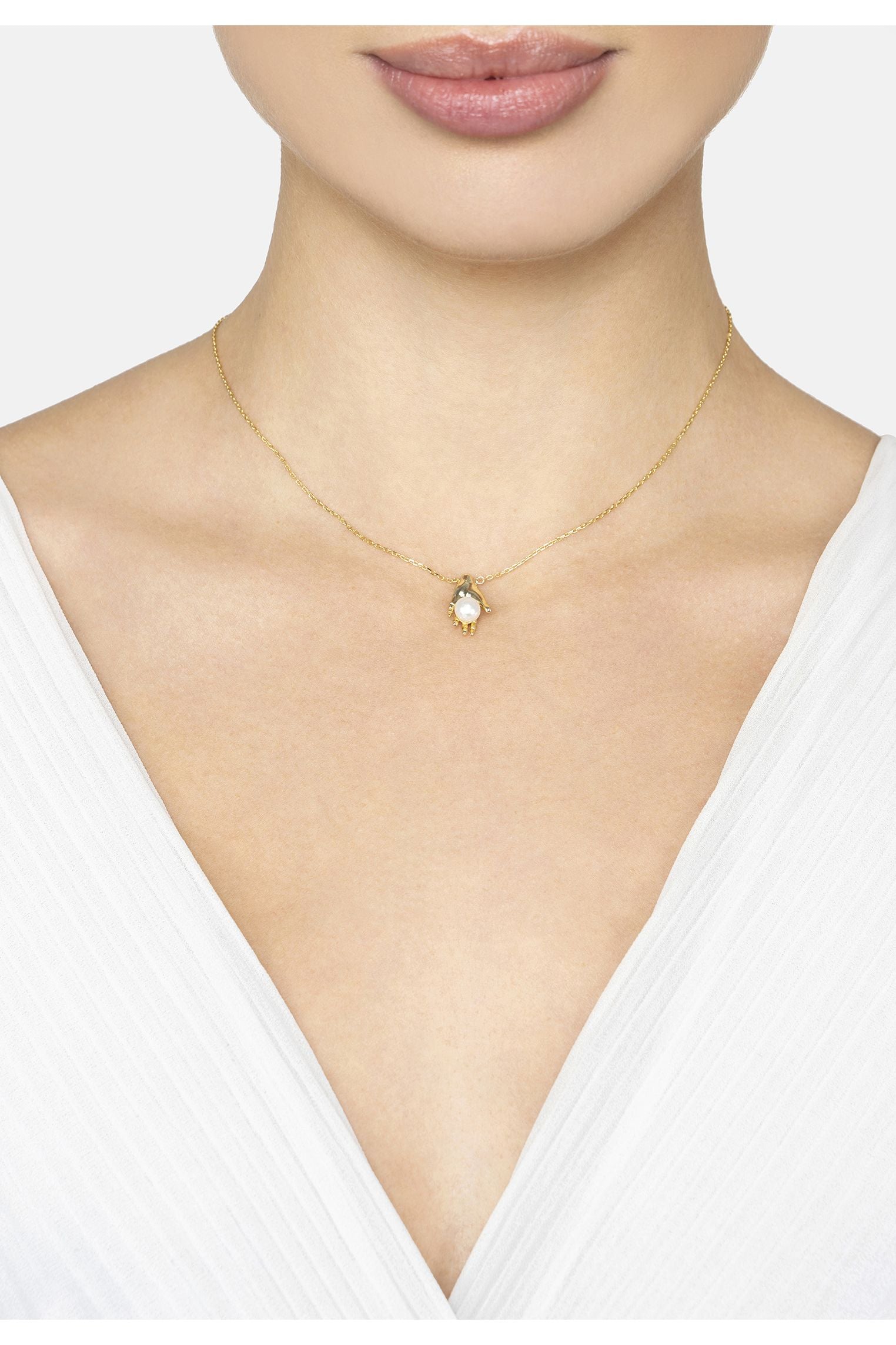 Hand Of Grace Pearl Necklace Gold