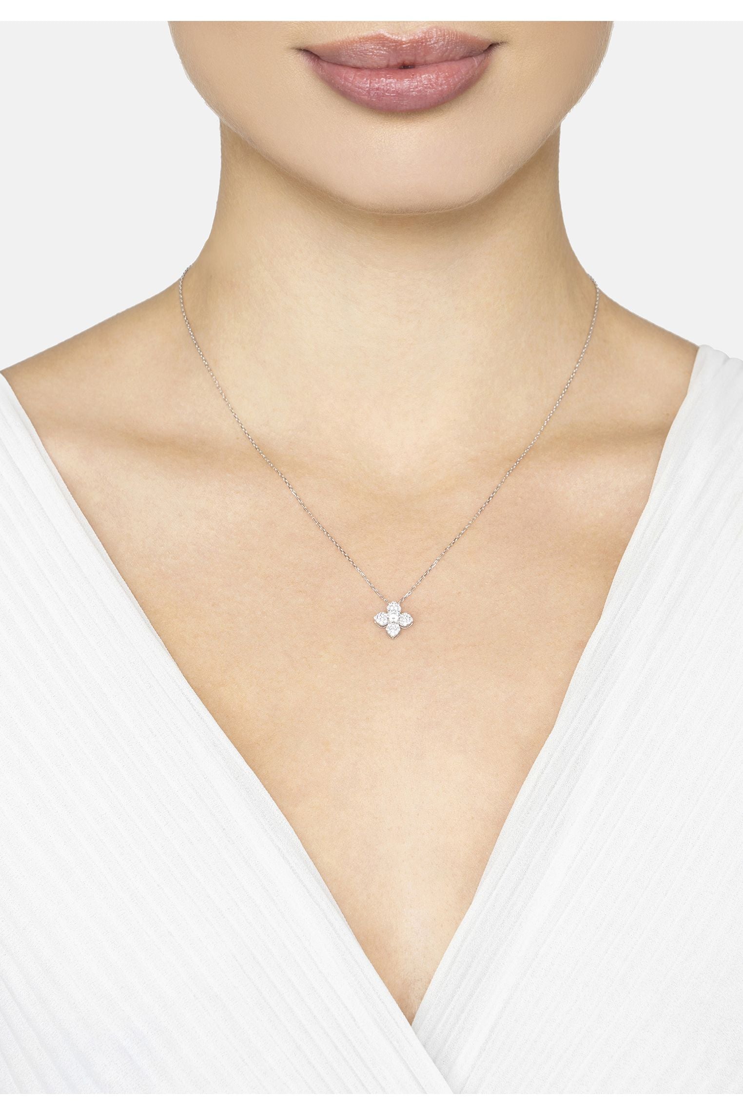 Clover Flower Moissanite Necklace Silver