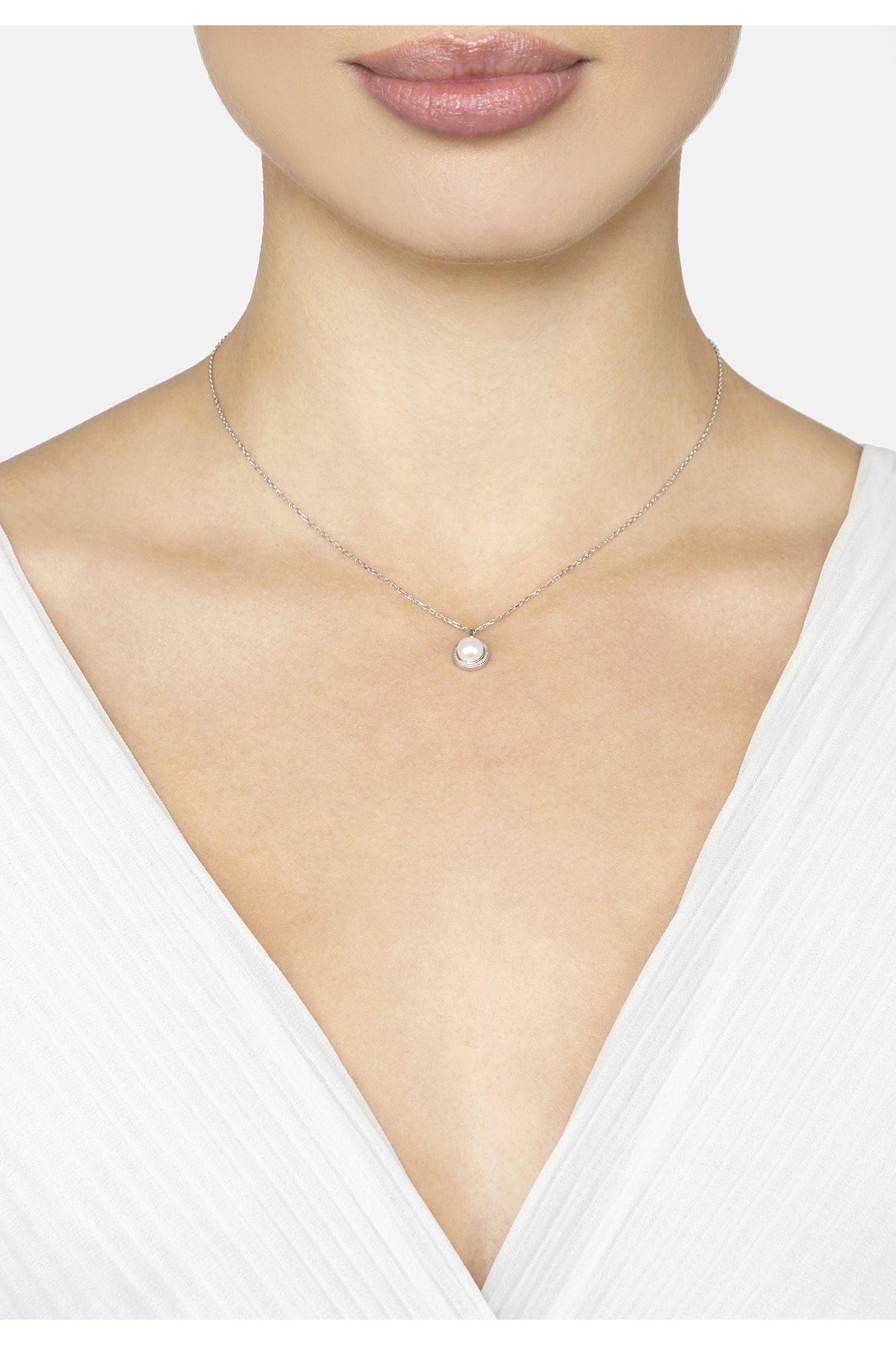 Rococo Pearl Necklace Silver