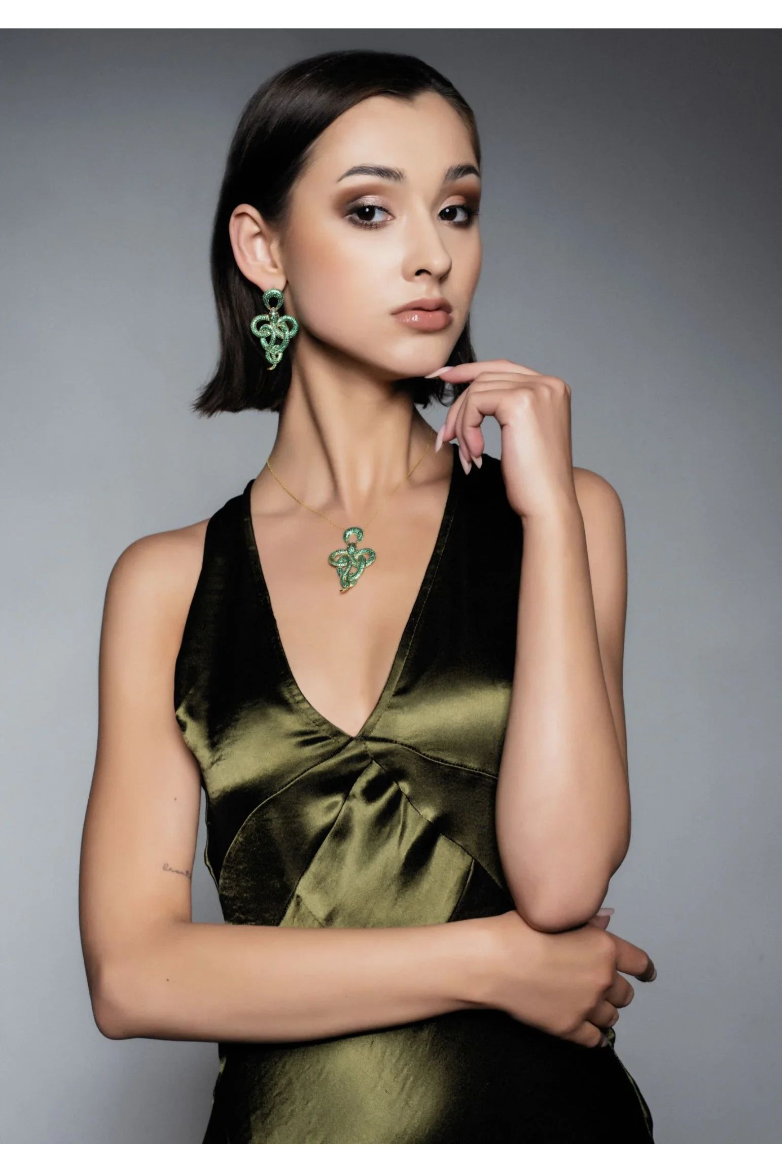 Viper Snake Drop Earrings Gold Emerald