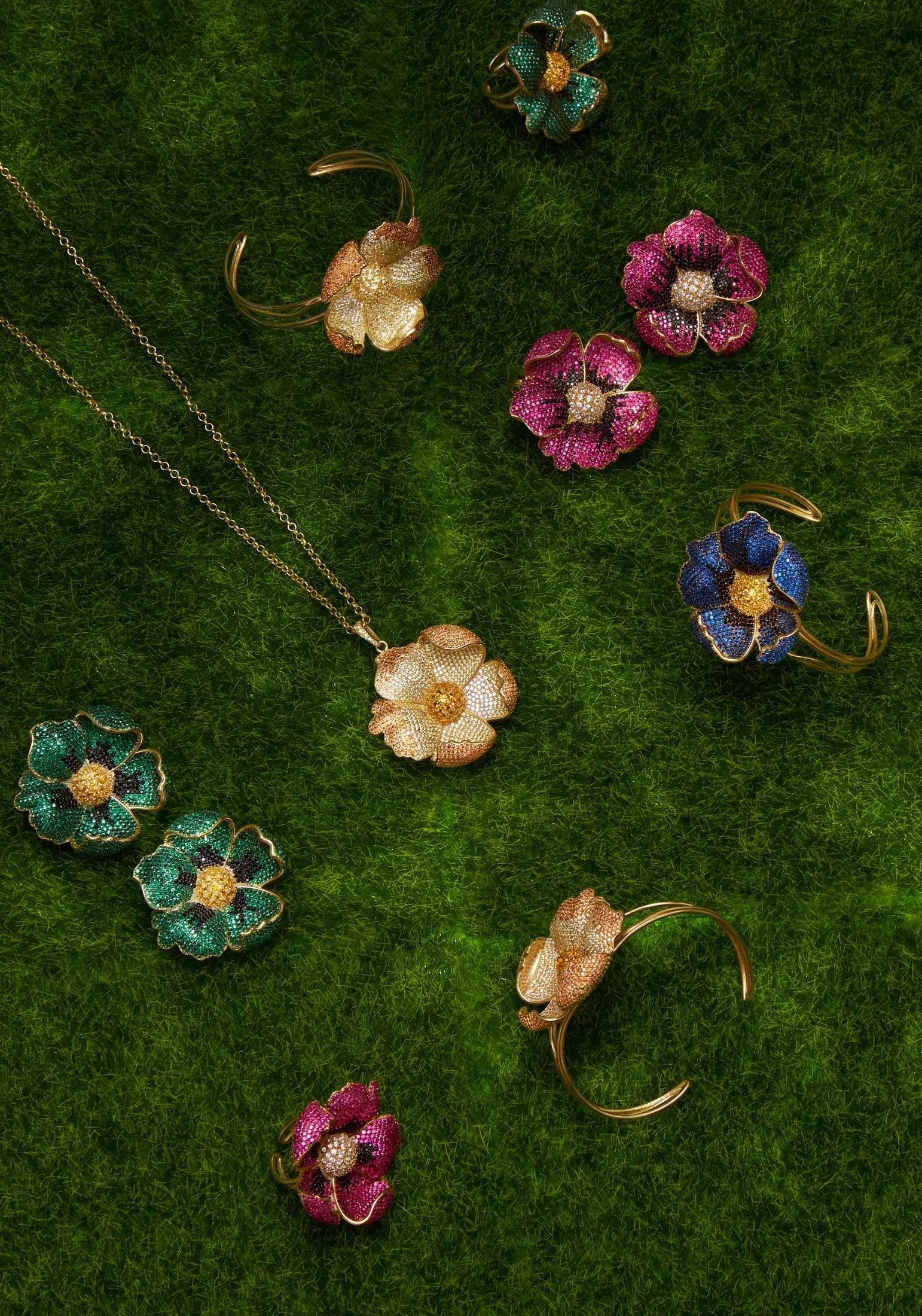 Poppy Emerald Green Earrings Gold