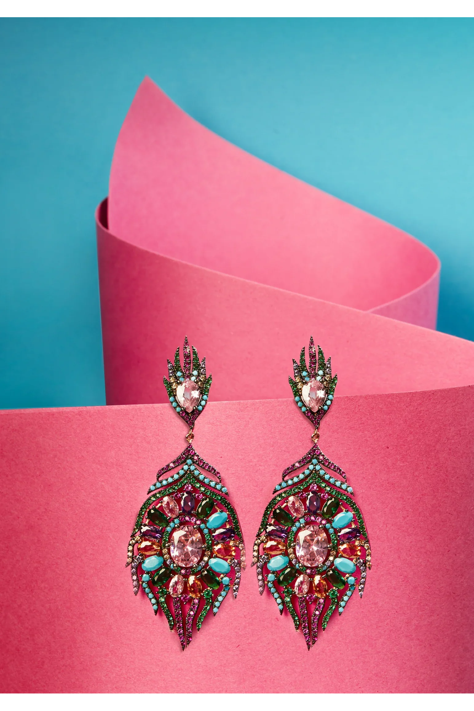 Pfauen-Buntfeder-Edelstein-Ohrringe aus Roségold