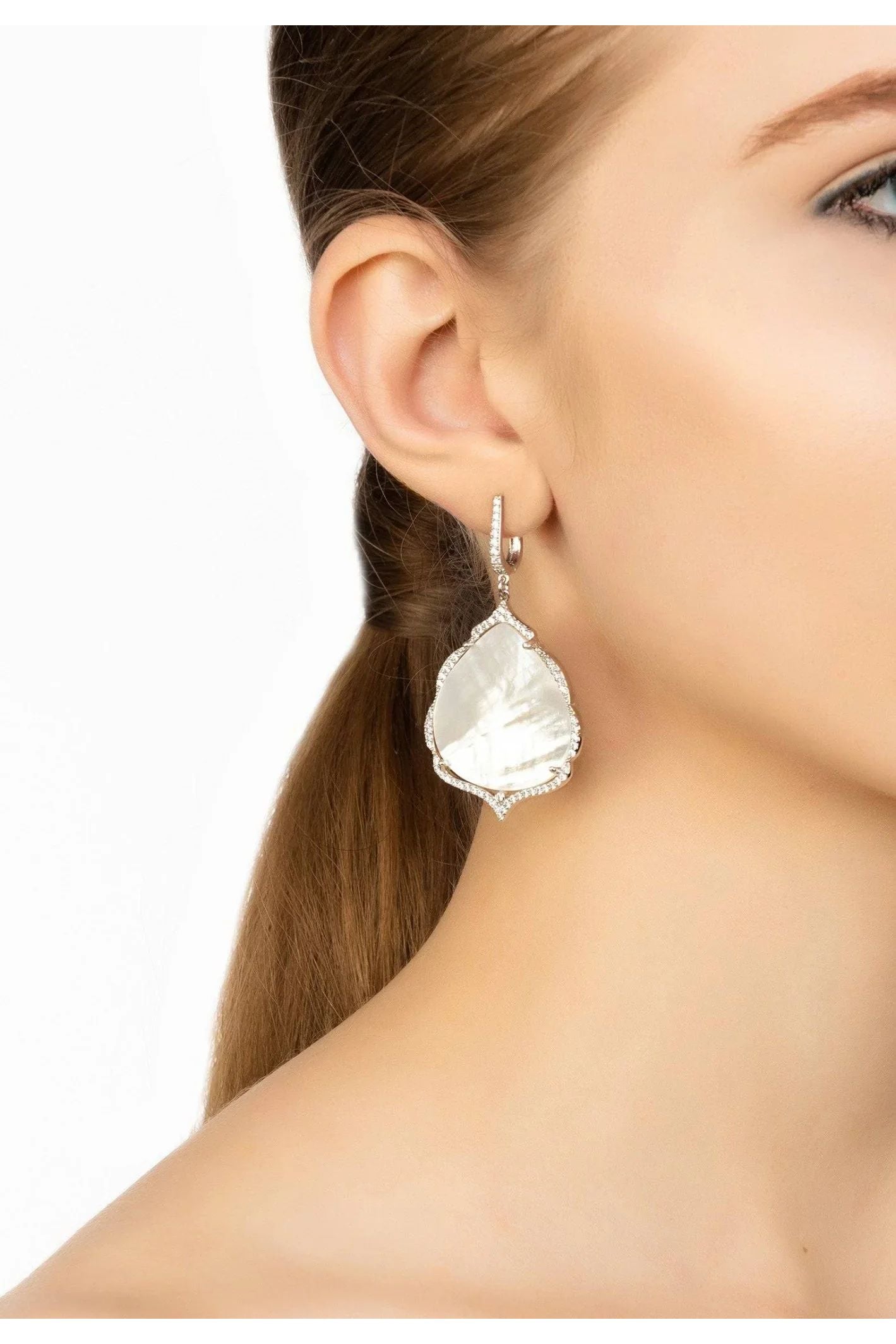 Antoinette Earrings White Mother Of Pearl Silver - LATELITA Earrings