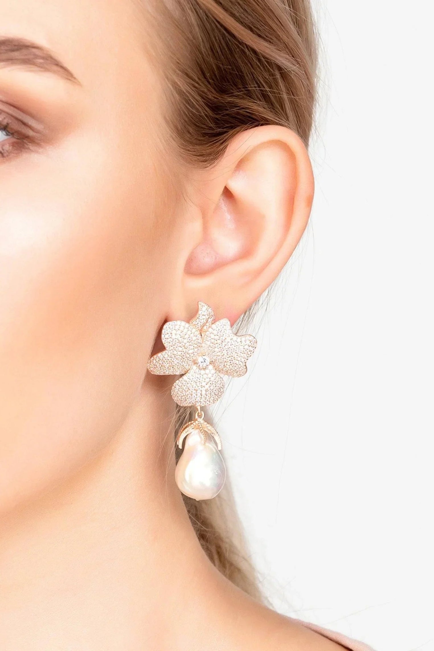 Baroque Pearl White Flower Drop Earrings Rosegold - LATELITA Earrings