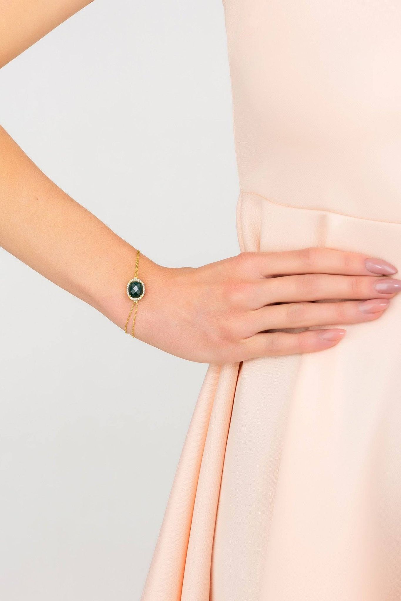 Beatrice Oval Gemstone Bracelet Gold Green Onyx - LATELITA Bracelets