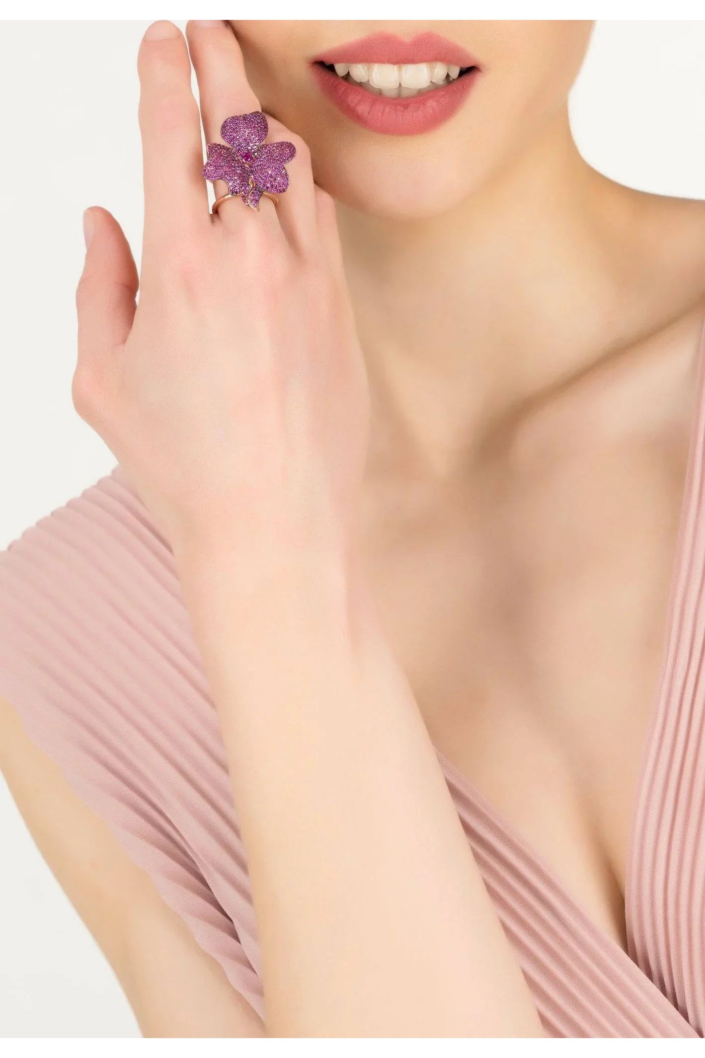 Flower Cocktail Ring Rosegold Ruby - LATELITA Rings