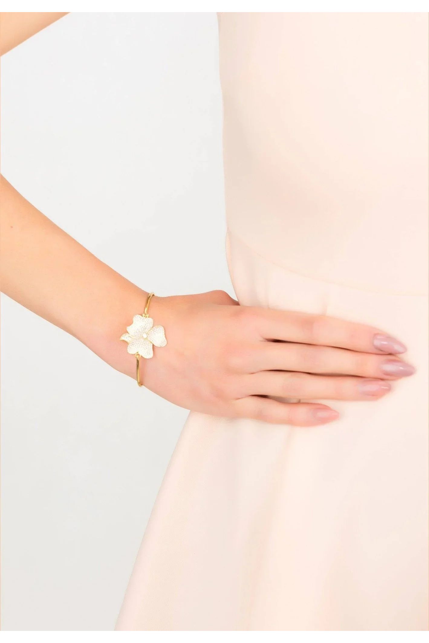 Flower Large Statement Cuff Bracelet Gold - LATELITA Bracelets