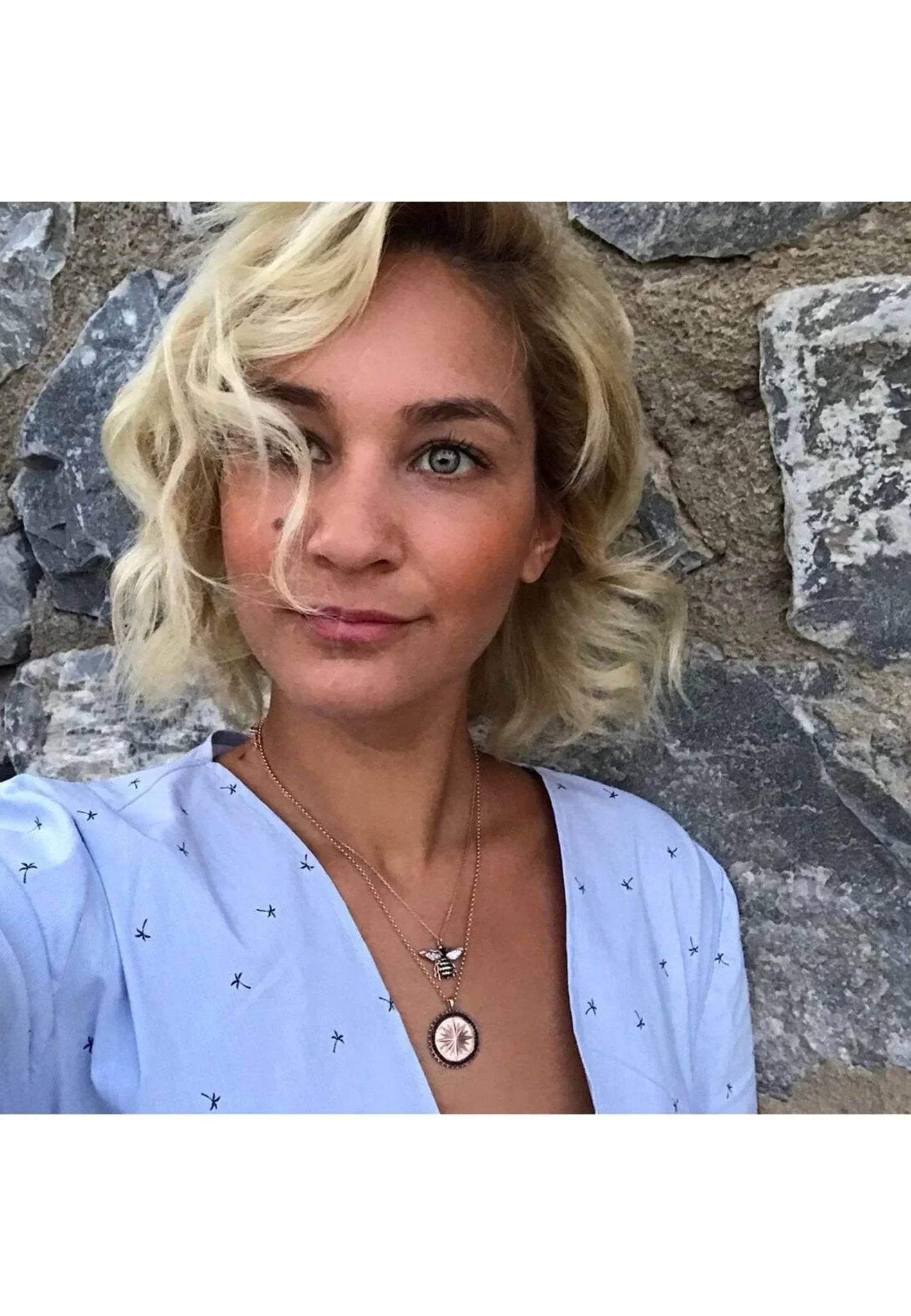 Honey Bee Pendant Necklace Rosegold - LATELITA Necklaces