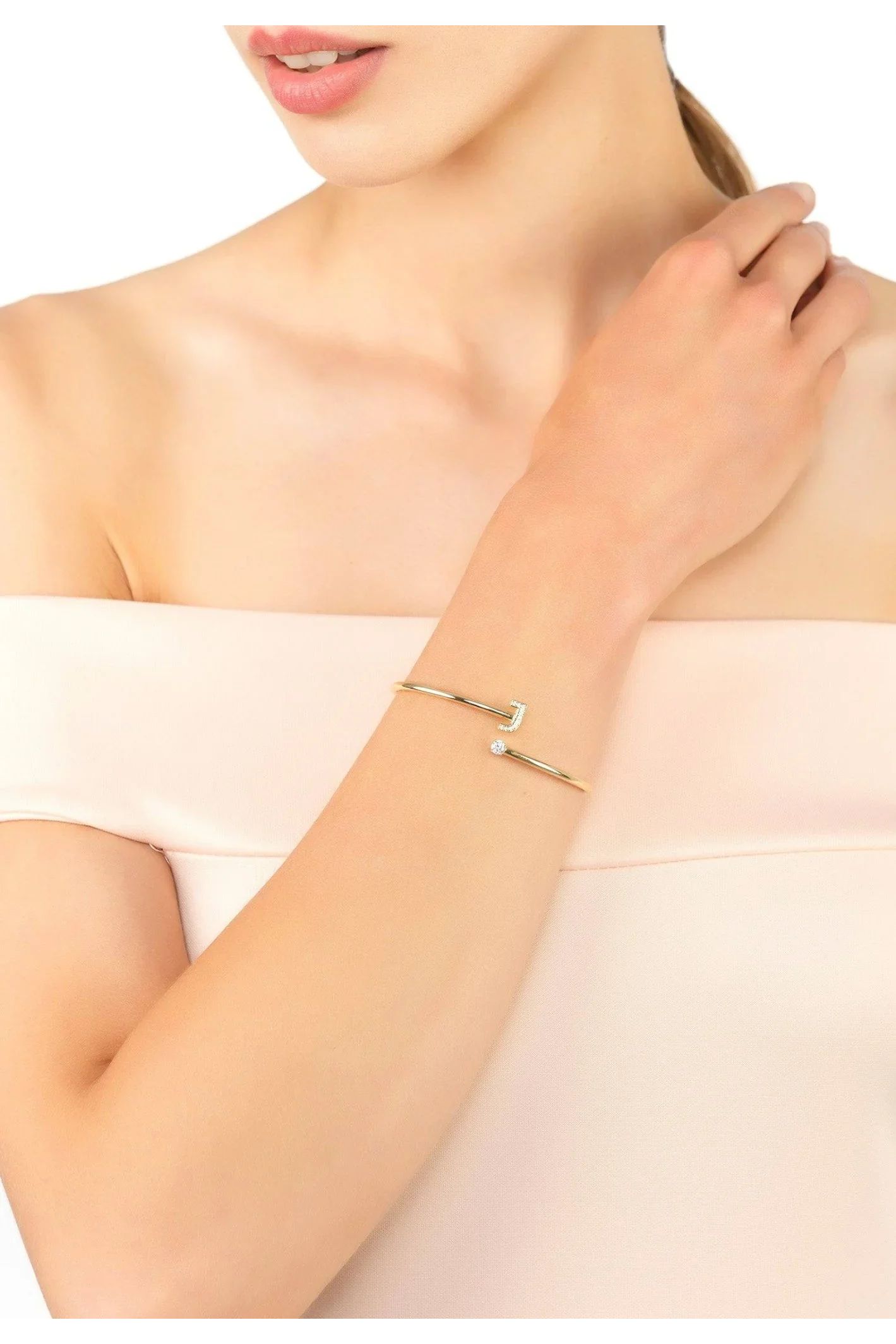 Initial Bangle Gold J - LATELITA Bracelets
