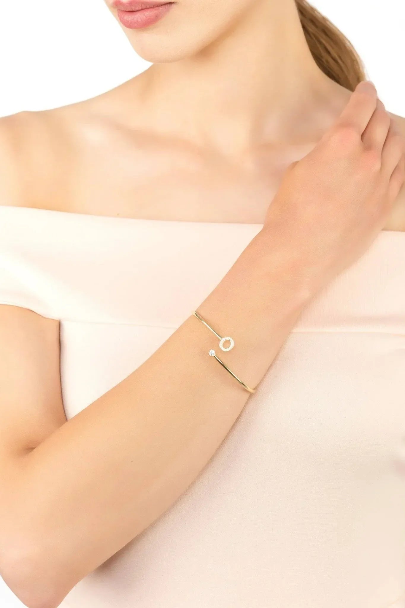 Initial Bangle Gold O - LATELITA Bracelets