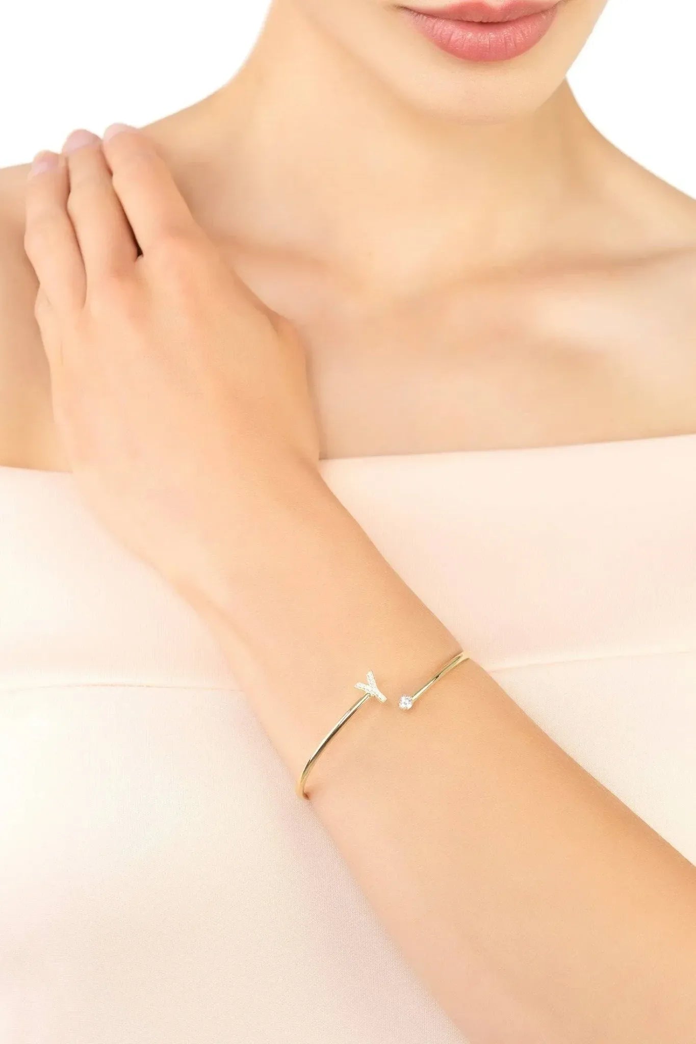 Initial Bangle Gold Y - LATELITA Bracelets