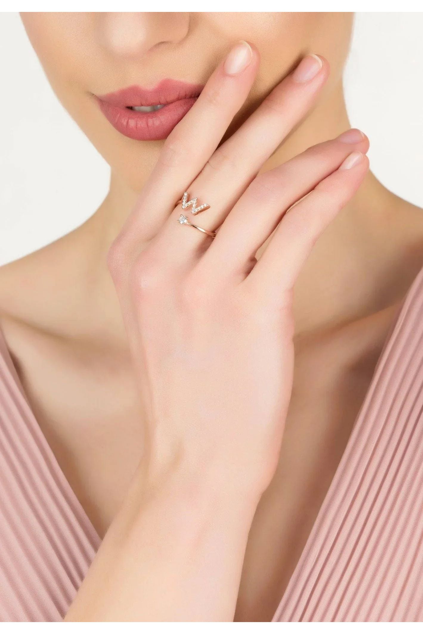 Initial Ring Rosegold W - LATELITA Rings