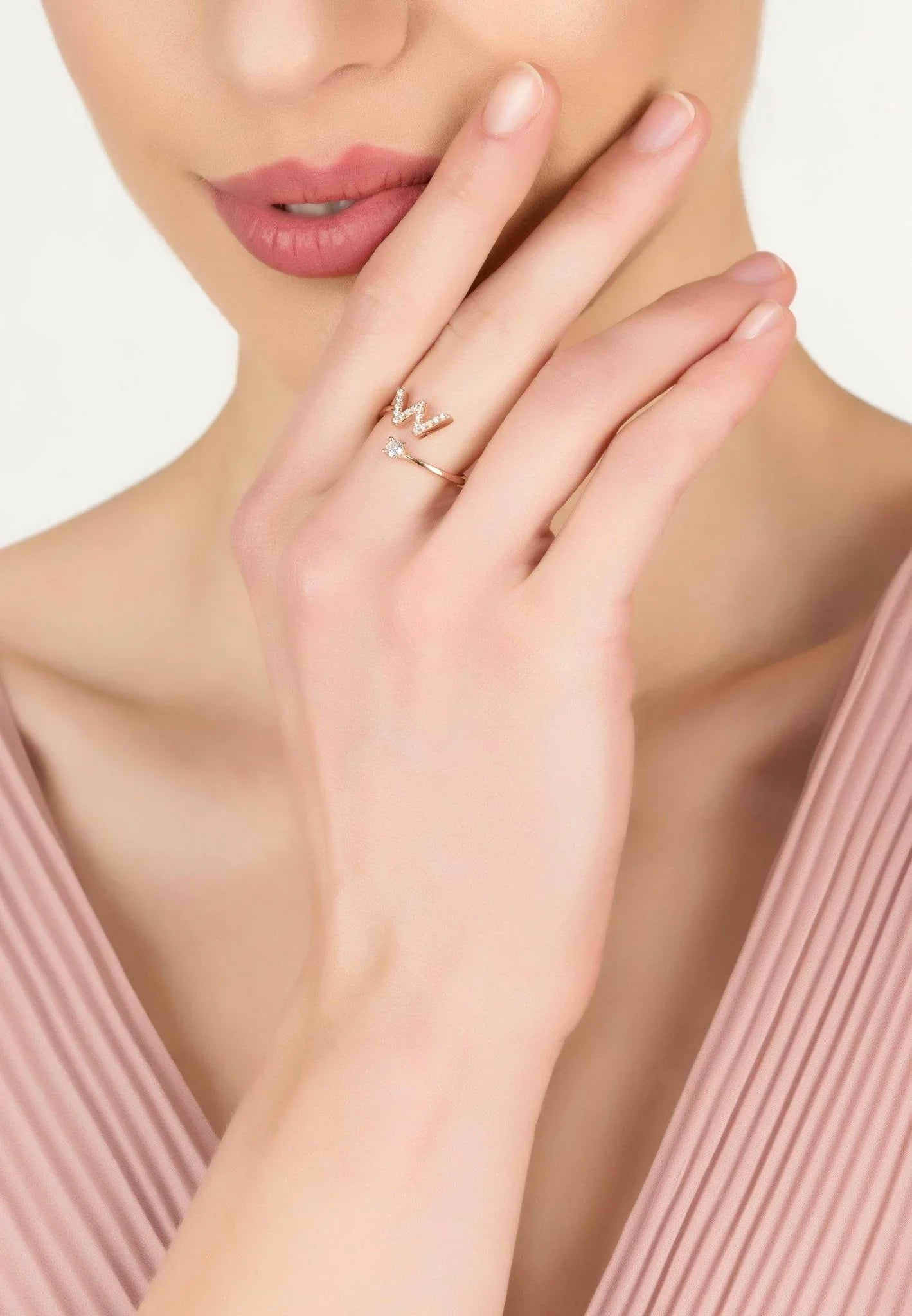 Initial Ring Rosegold W - LATELITA Rings