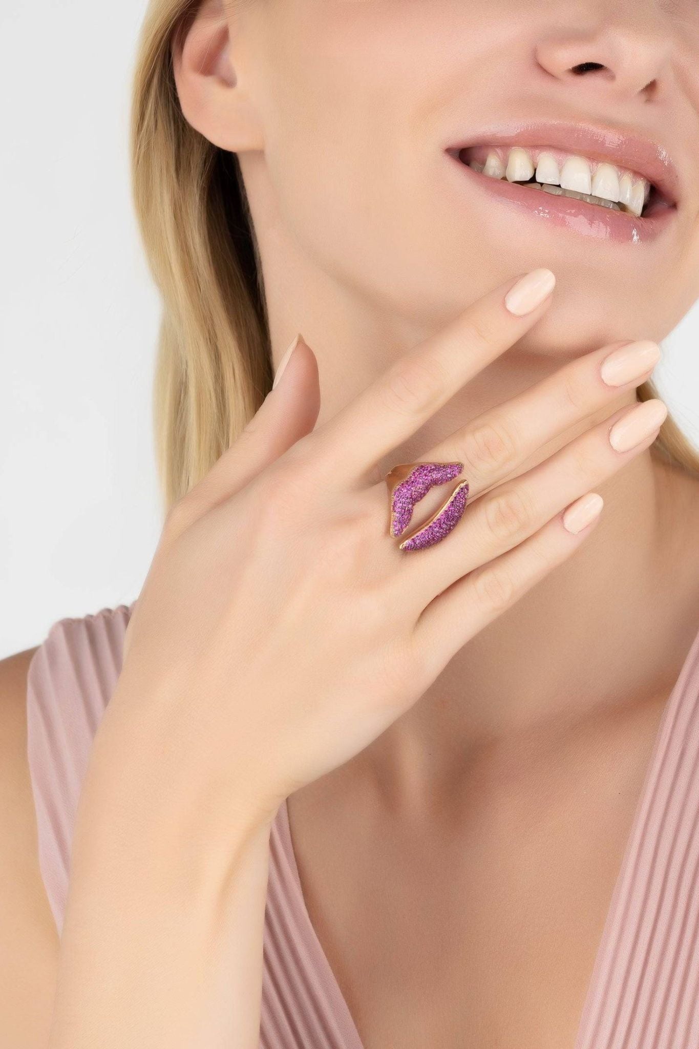 Kiss Me Lips Ring Rosegold - LATELITA Rings
