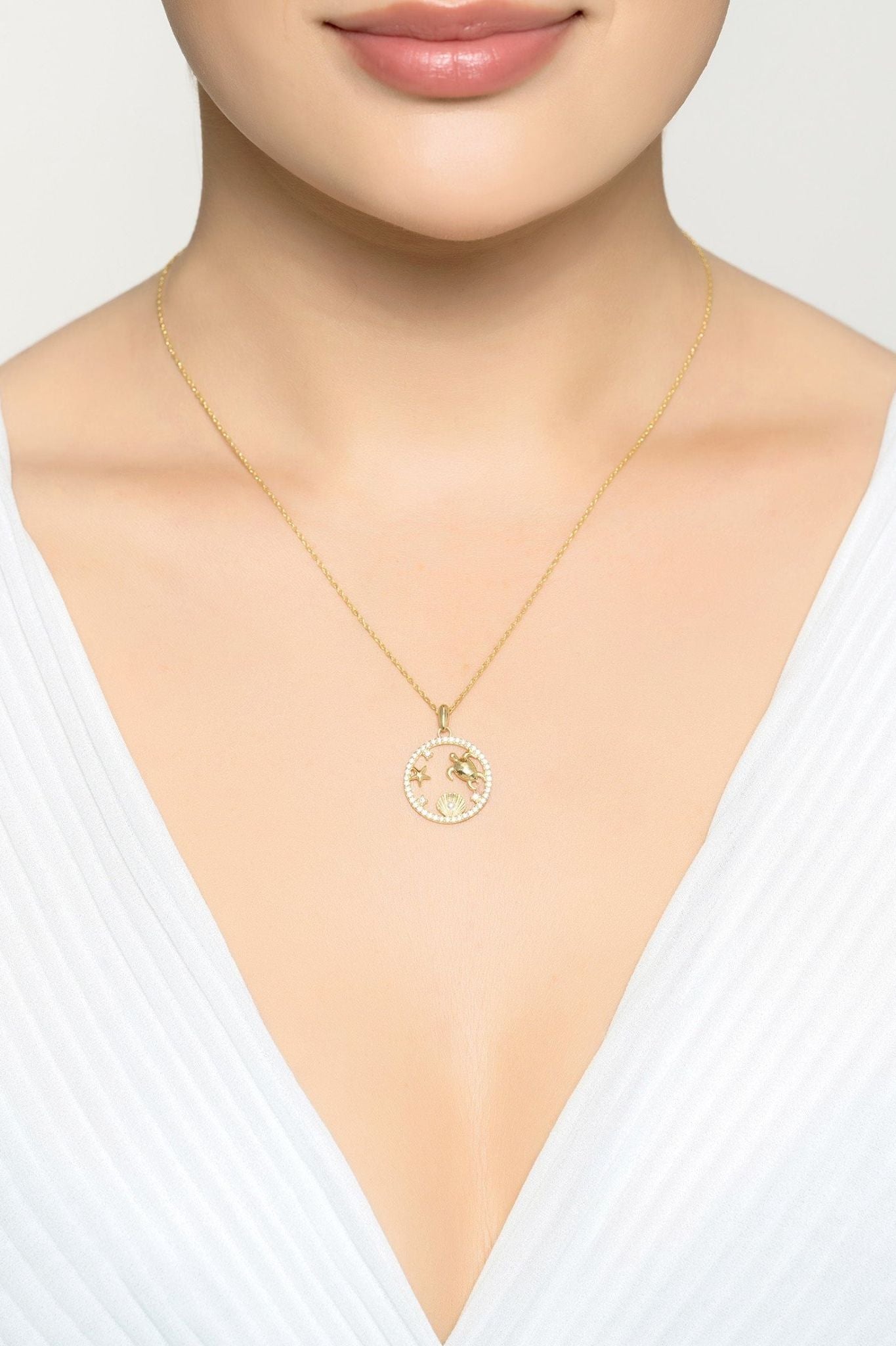 Oceania Pendant Necklace Gold - LATELITA Necklaces