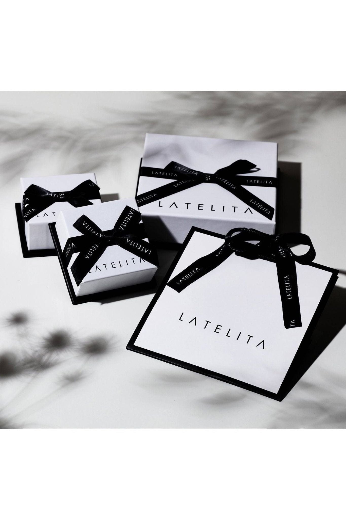 Palm Leaf Stud Earrings Gold - LATELITA Earrings