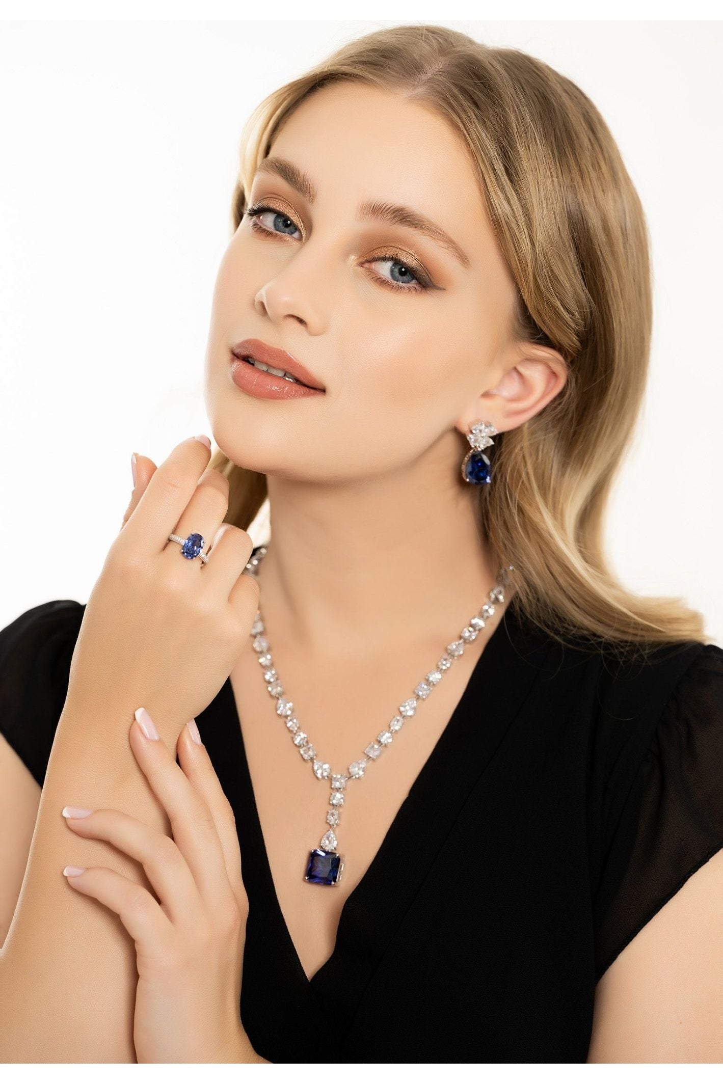 Penelope Tanzanite Statement Necklace Silver - LATELITA Necklaces