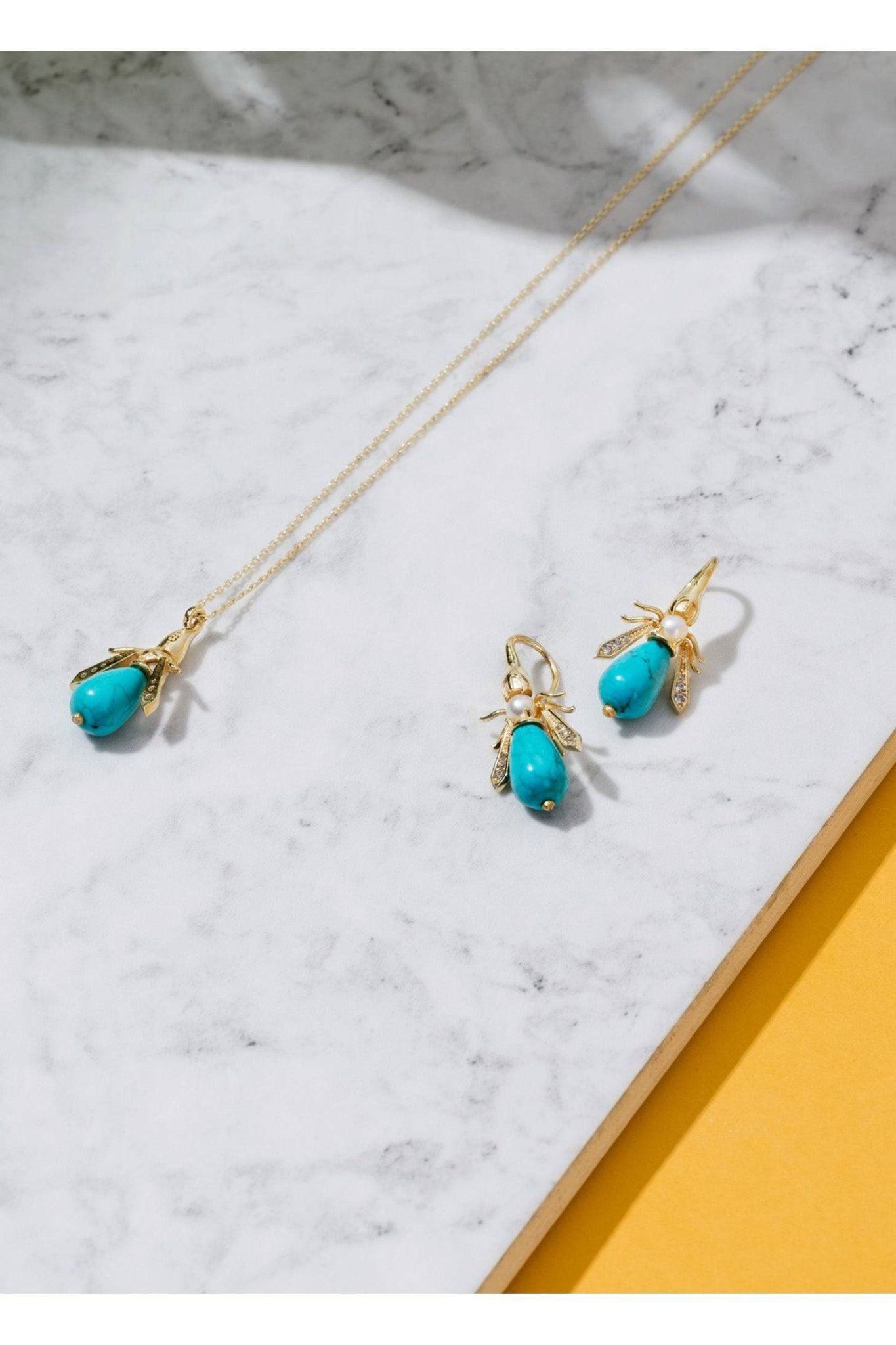 Turquoise & Pearl Gemstone Bee Pendant Necklace Gold - LATELITA Necklaces
