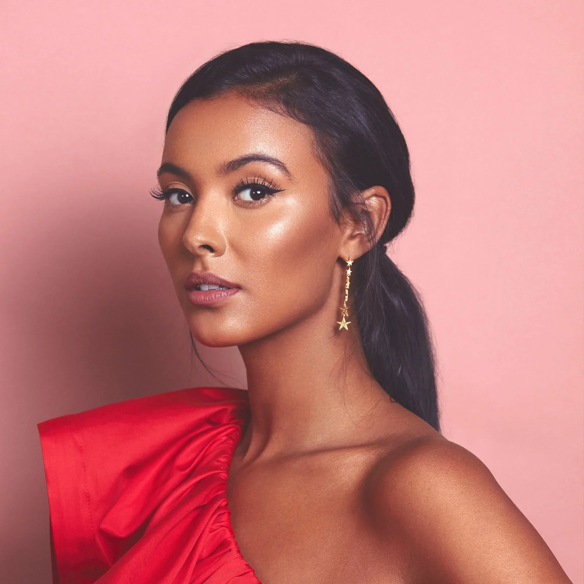 Phoenix Magazine cover star Maya Jama looks hot in our graduated star drop earrings - LATELITA