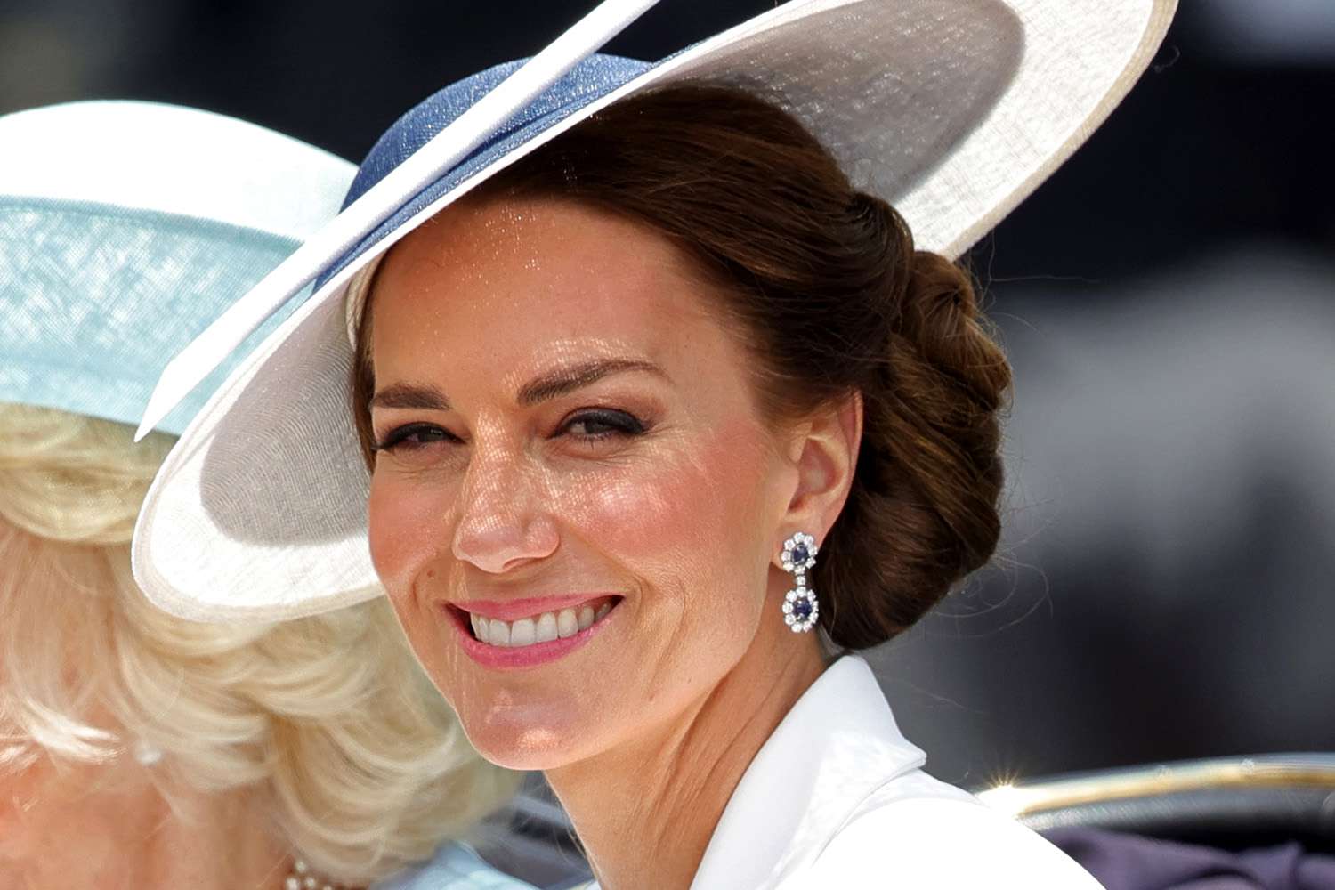 The Story Behind Kate Middleton's Iconic Princess of Wales Earrings - LATELITA