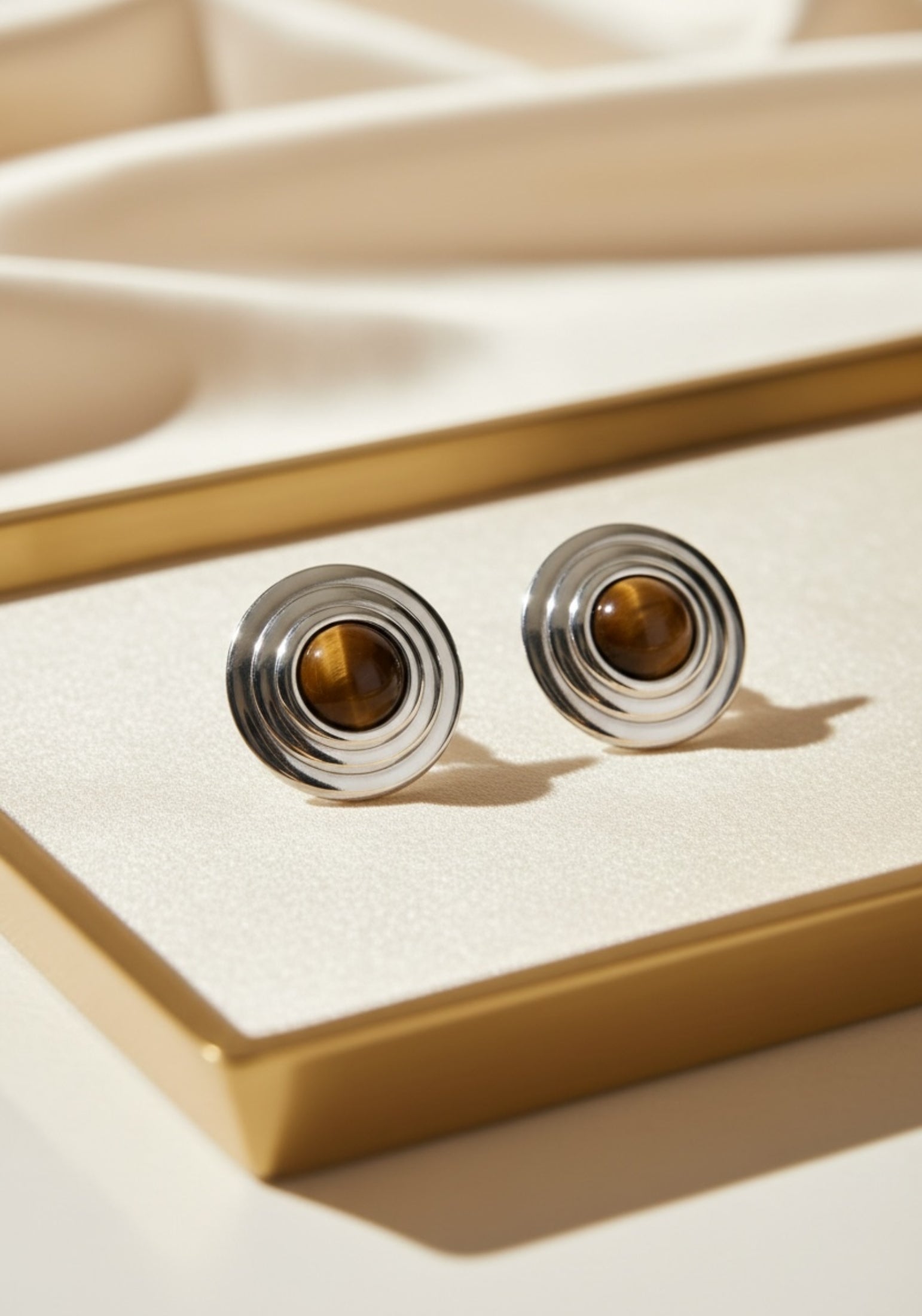 Como Large Round Stud Earrings Tigers Eye Silver