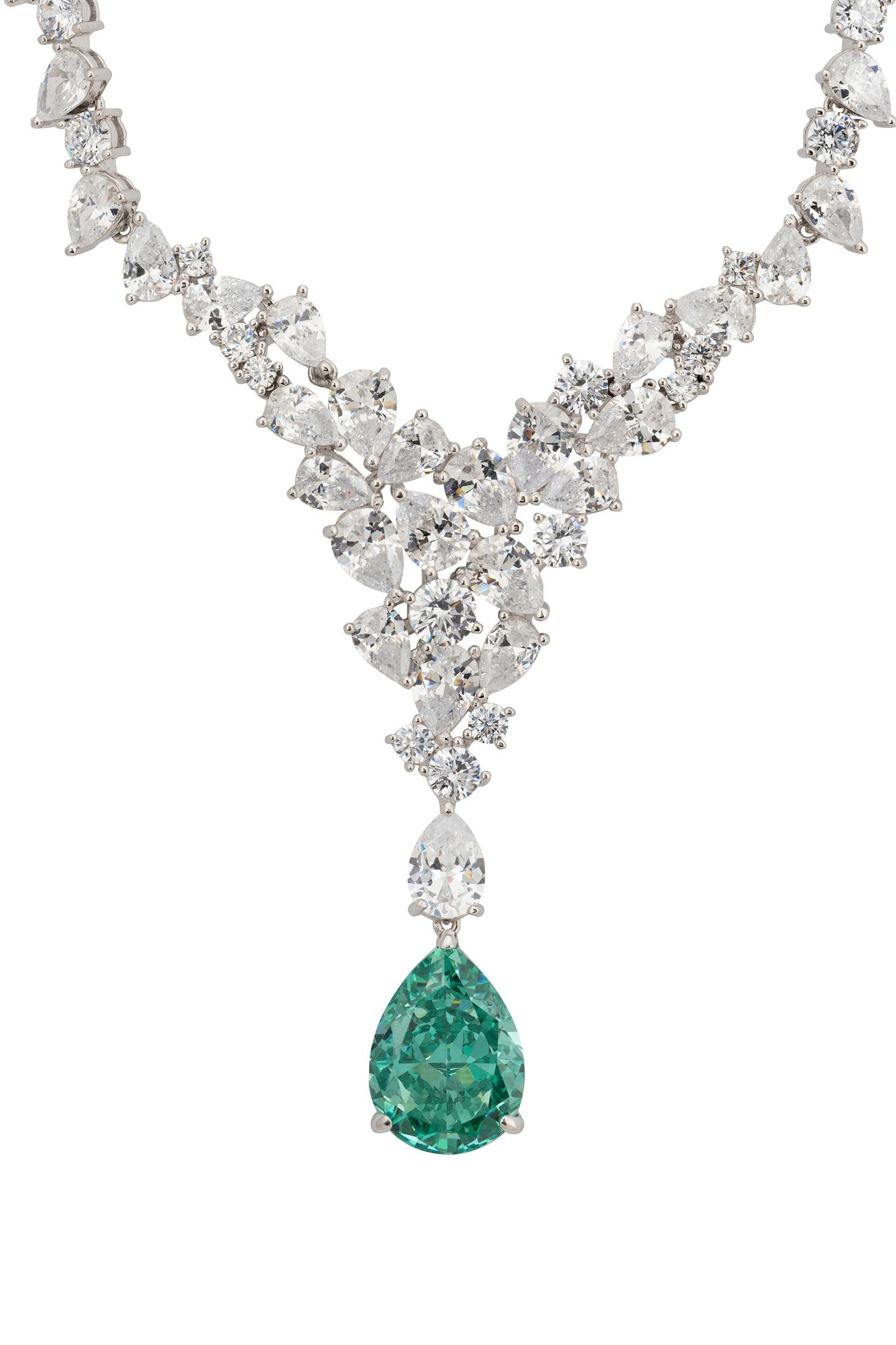 Close-up of the aquamarine teardrop centerpiece.