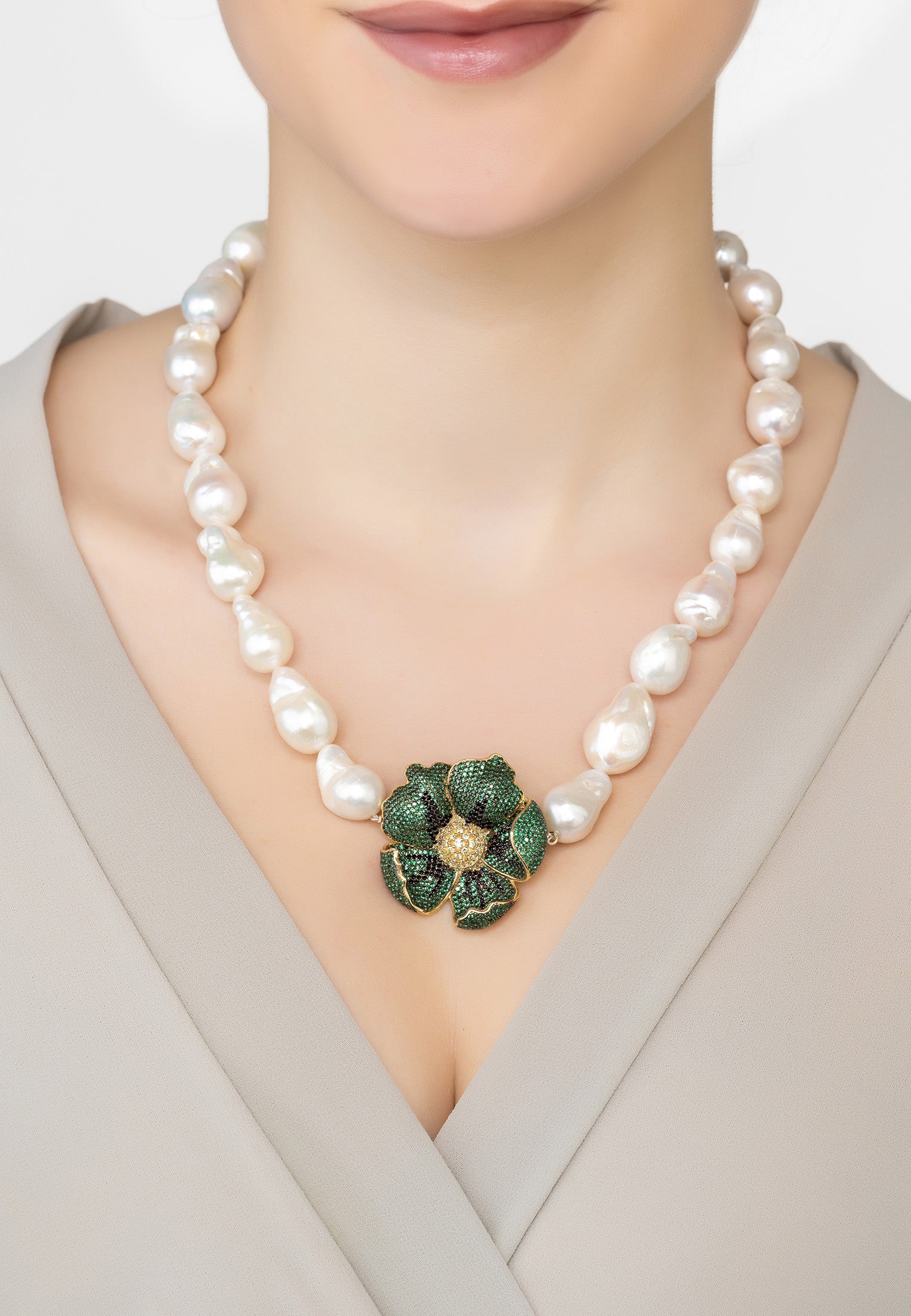 Collar de Perlas Barrocas Flor de Amapola Oro Verde Esmeralda