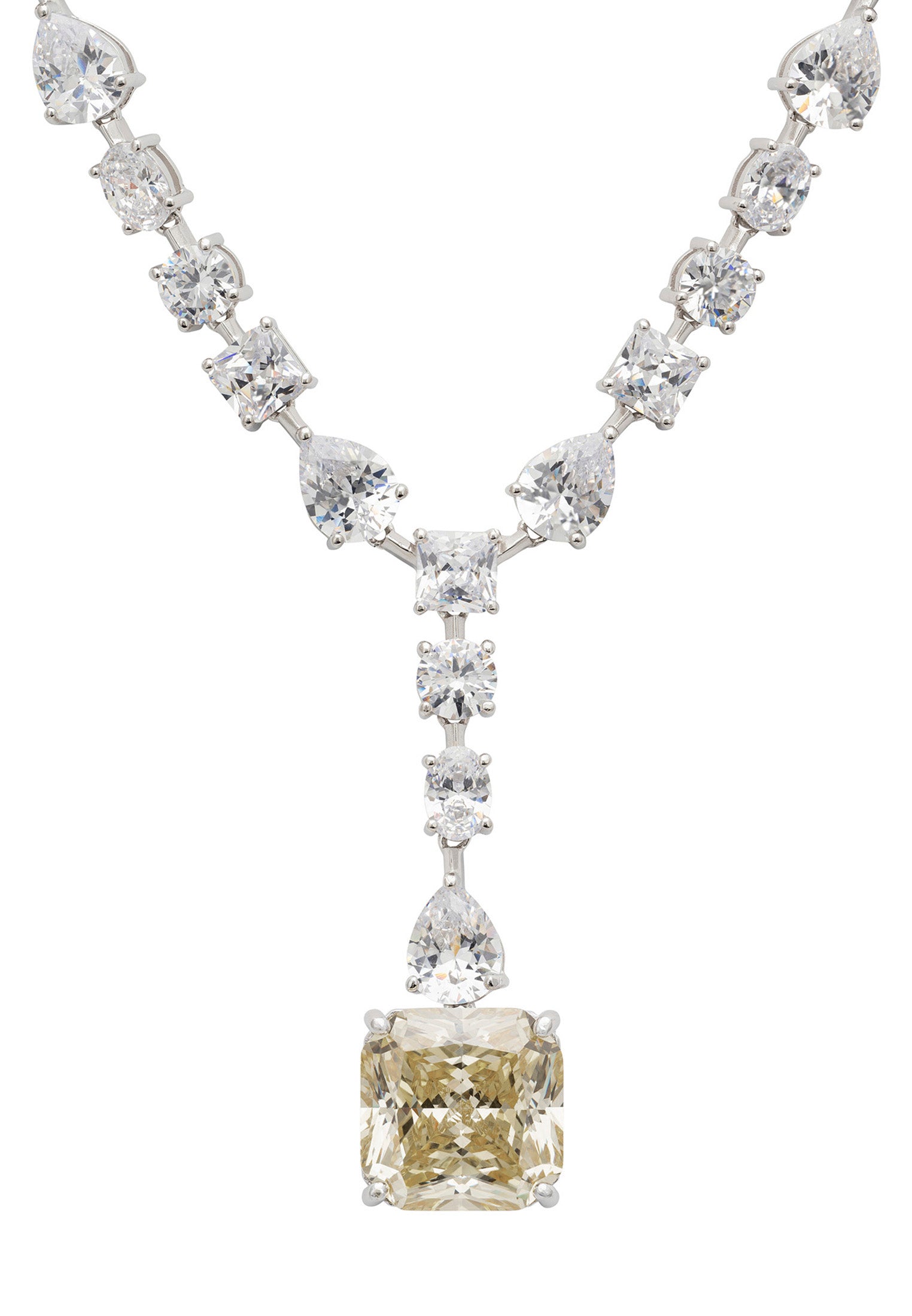Close-up of the square moissanite centerpiece.