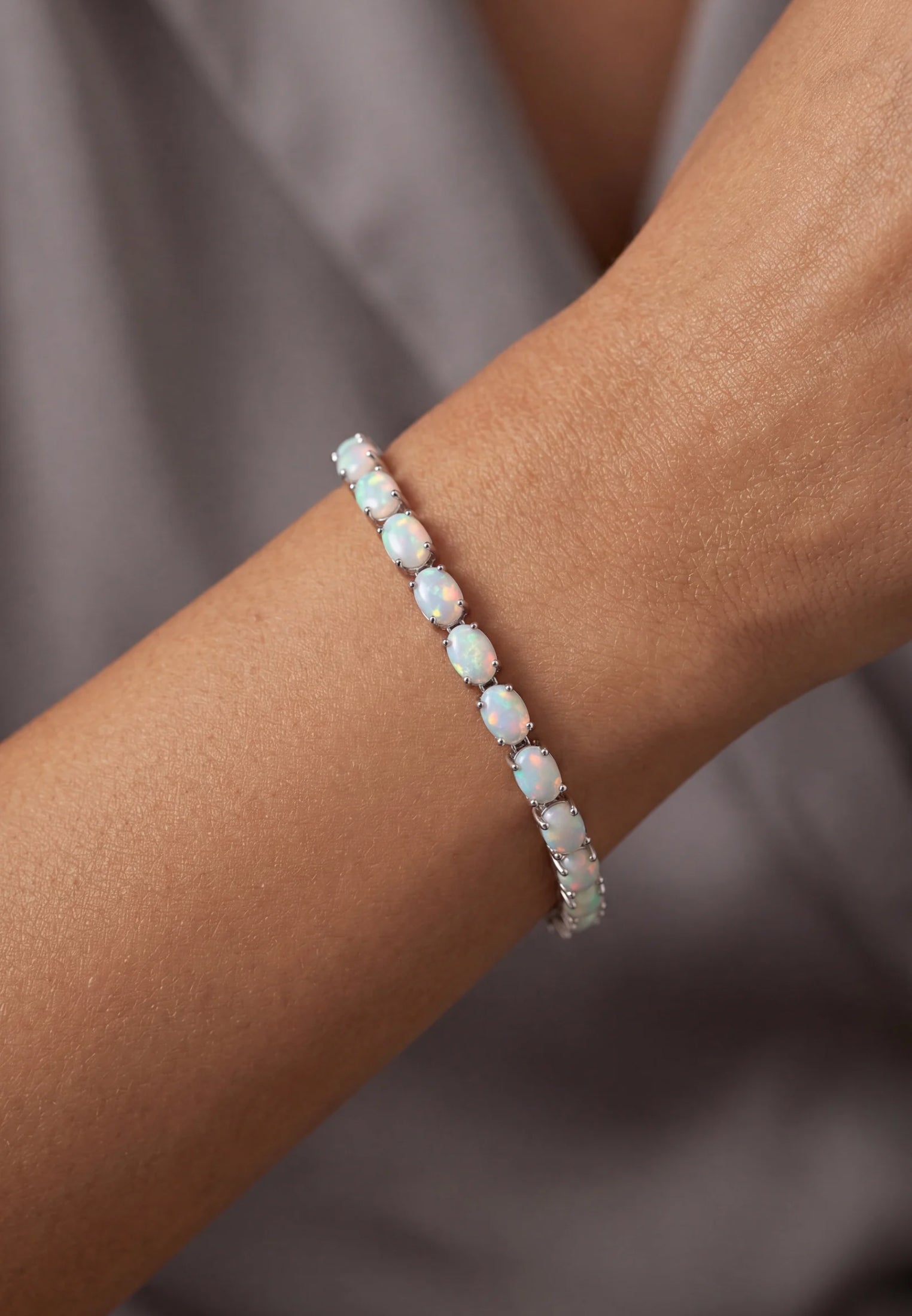 Tennisarmband aus weißem Opal, Silber